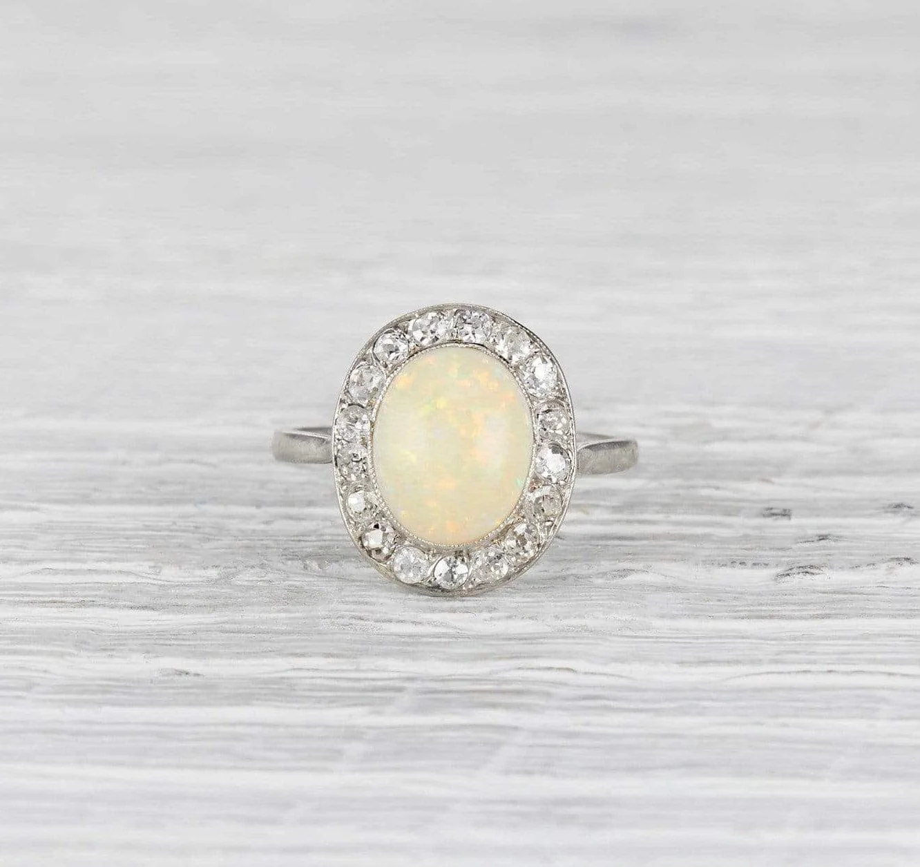 1.72 Carat Edwardian Opal Ring - Image 2