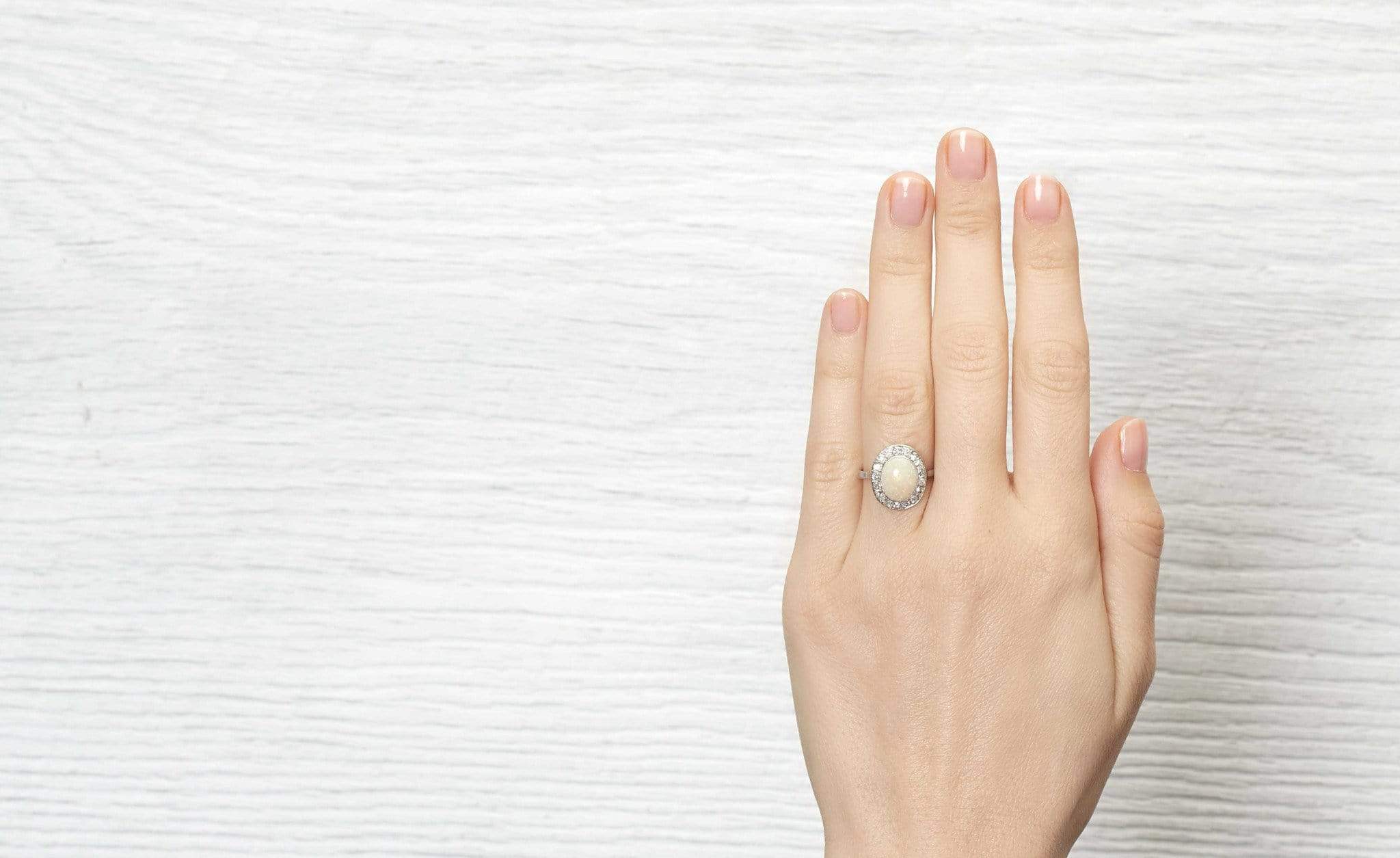 1.72 Carat Edwardian Opal Ring - Image 5