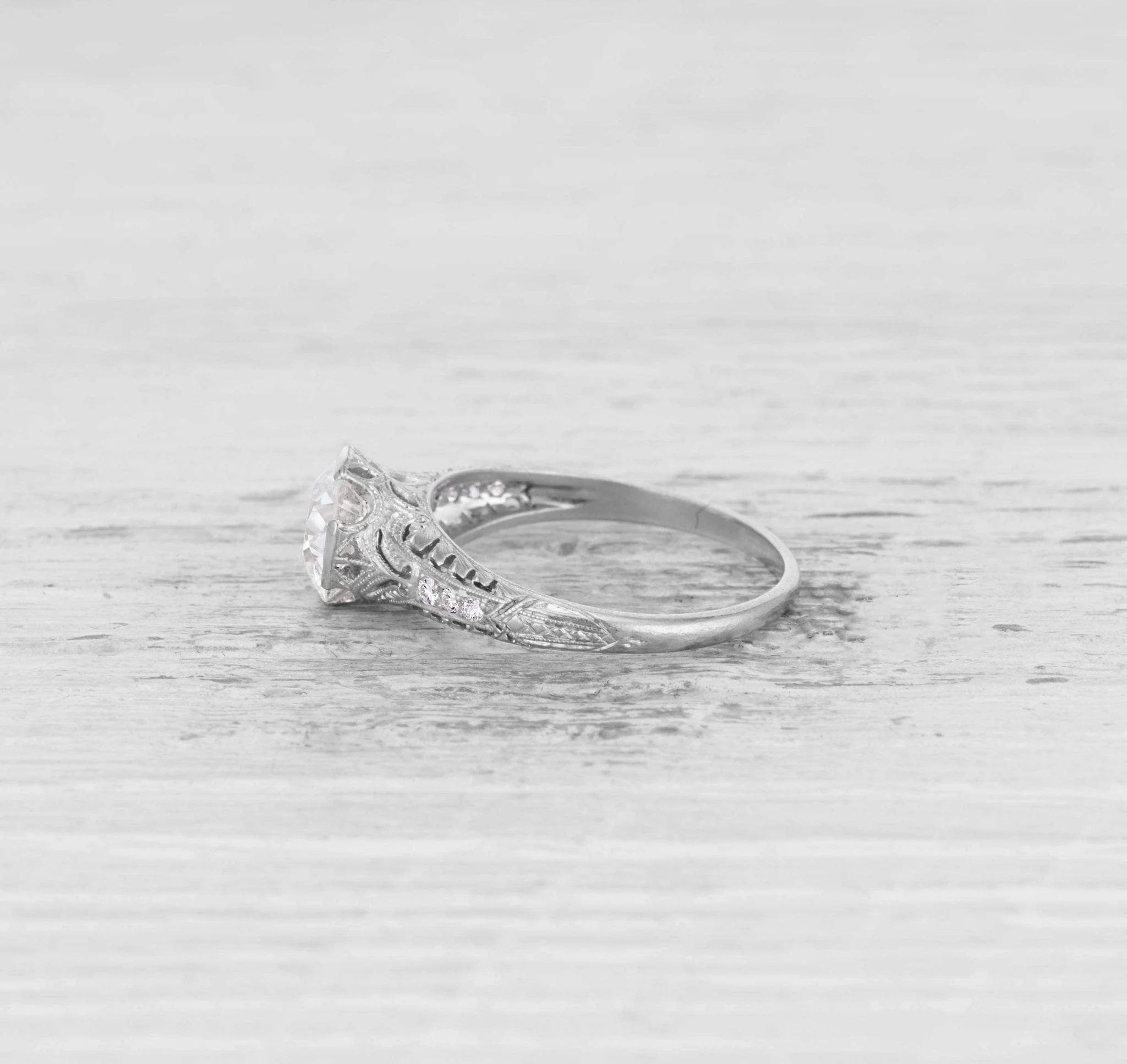1.81 CARAT EDWARDIAN DIAMOND ENGAGEMENT RING - Image 3