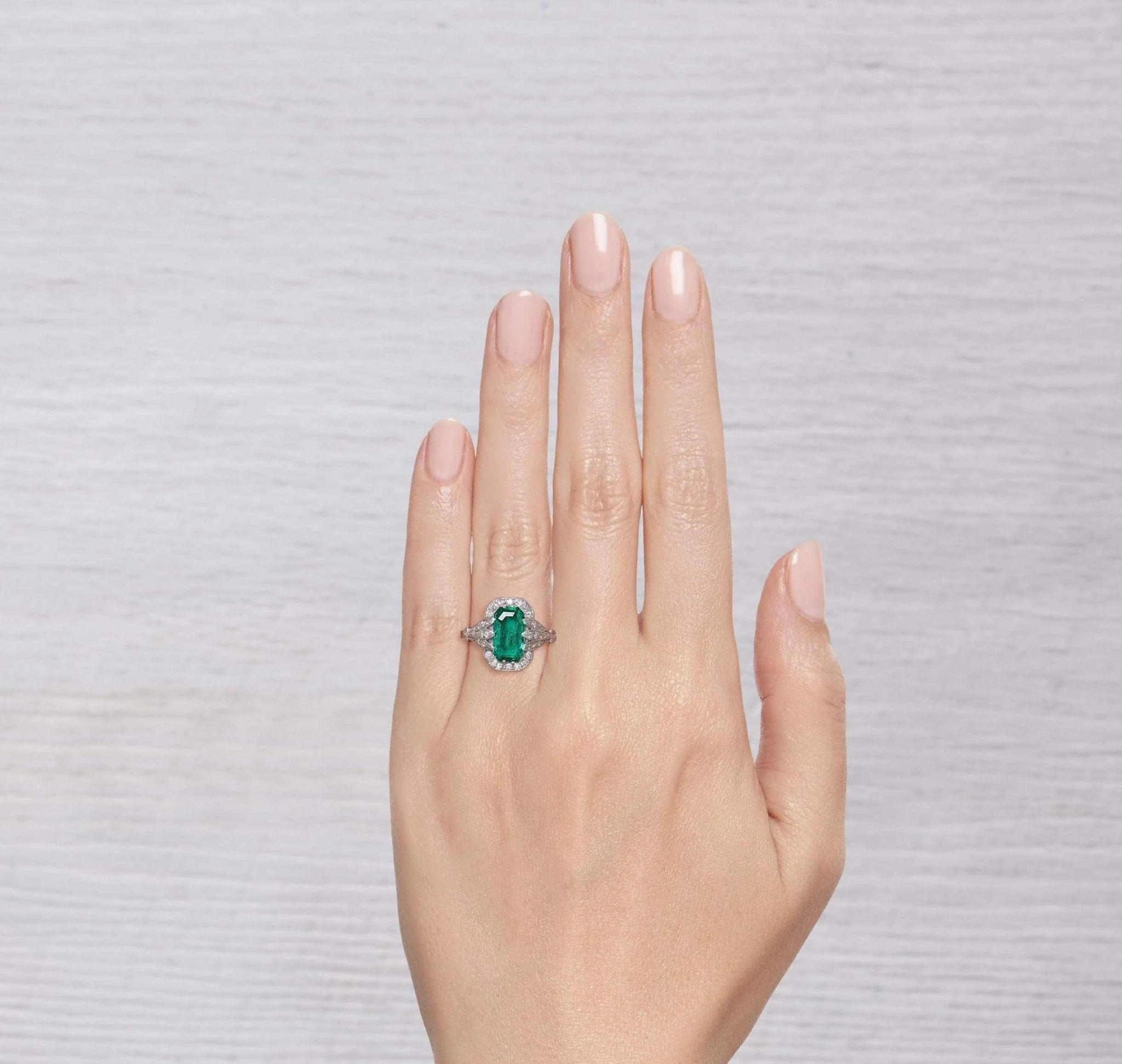 1.91 CARAT ART DECO EMERALD AND DIAMOND RING - Image 5