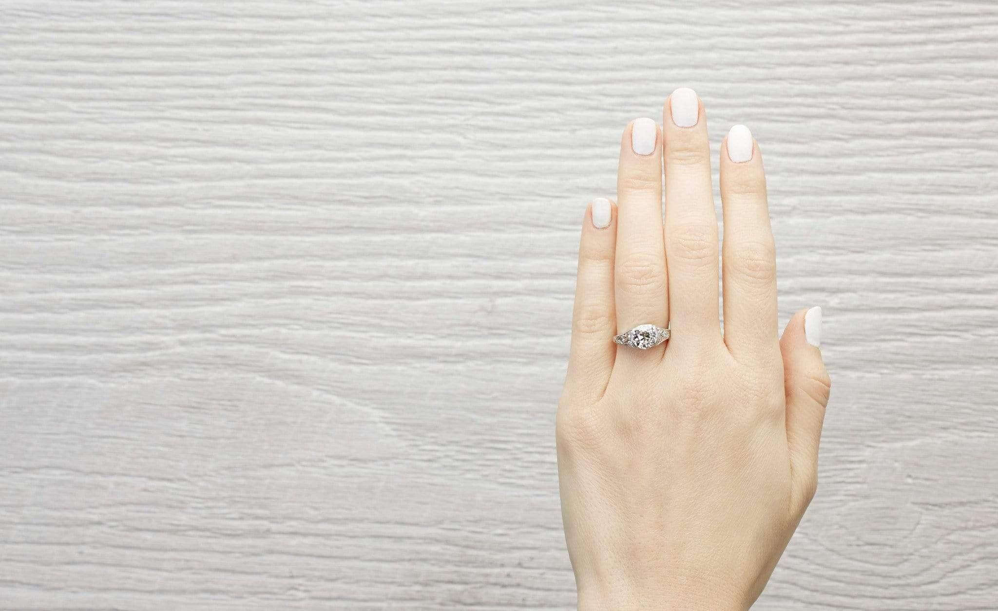 1.95 Carat Vintage Diamond Engagement Ring - Image 5