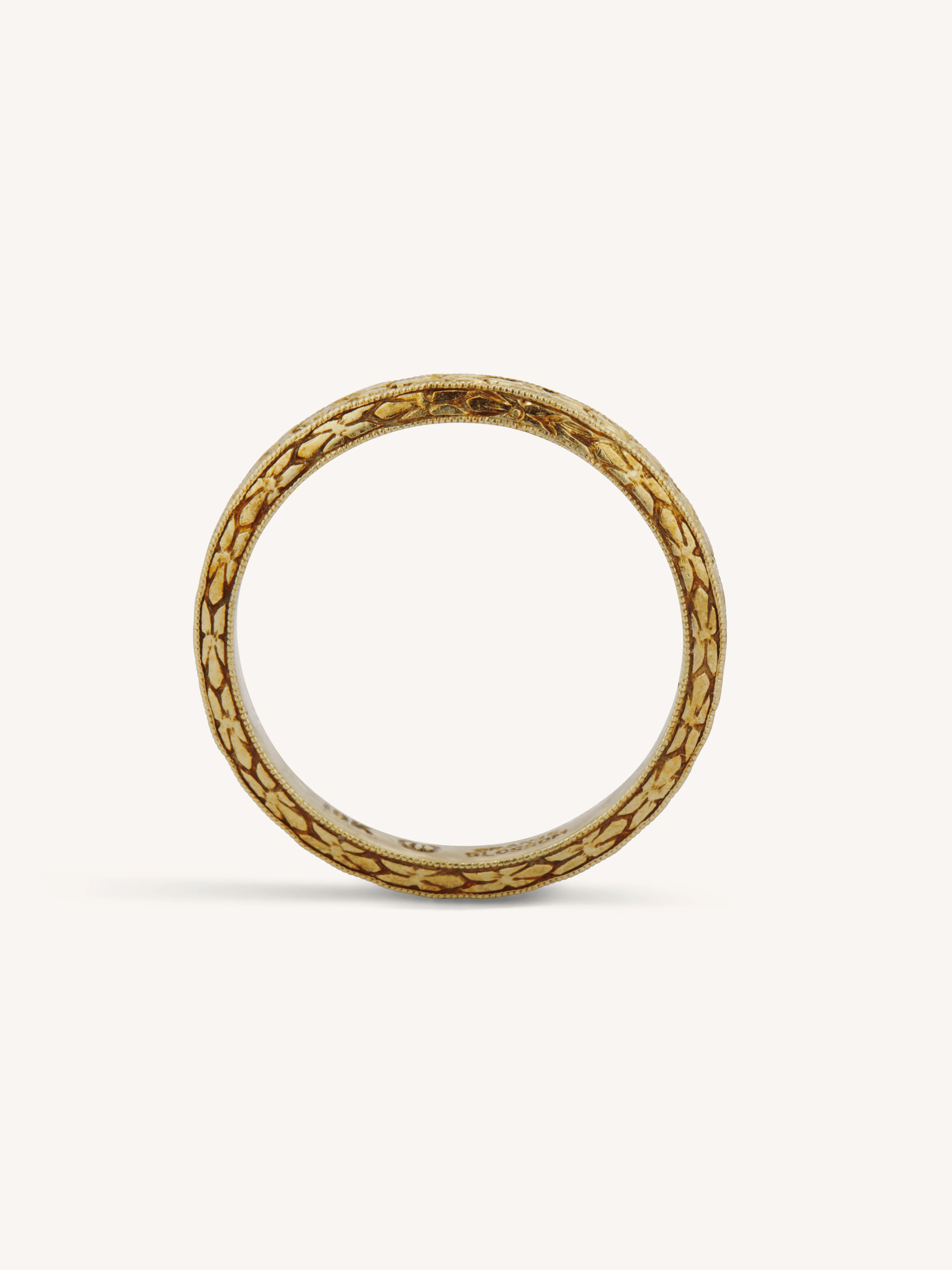 18K Yellow Gold Antique Orange Blossom Antique Wedding Band - Size 3.75 - Image 4