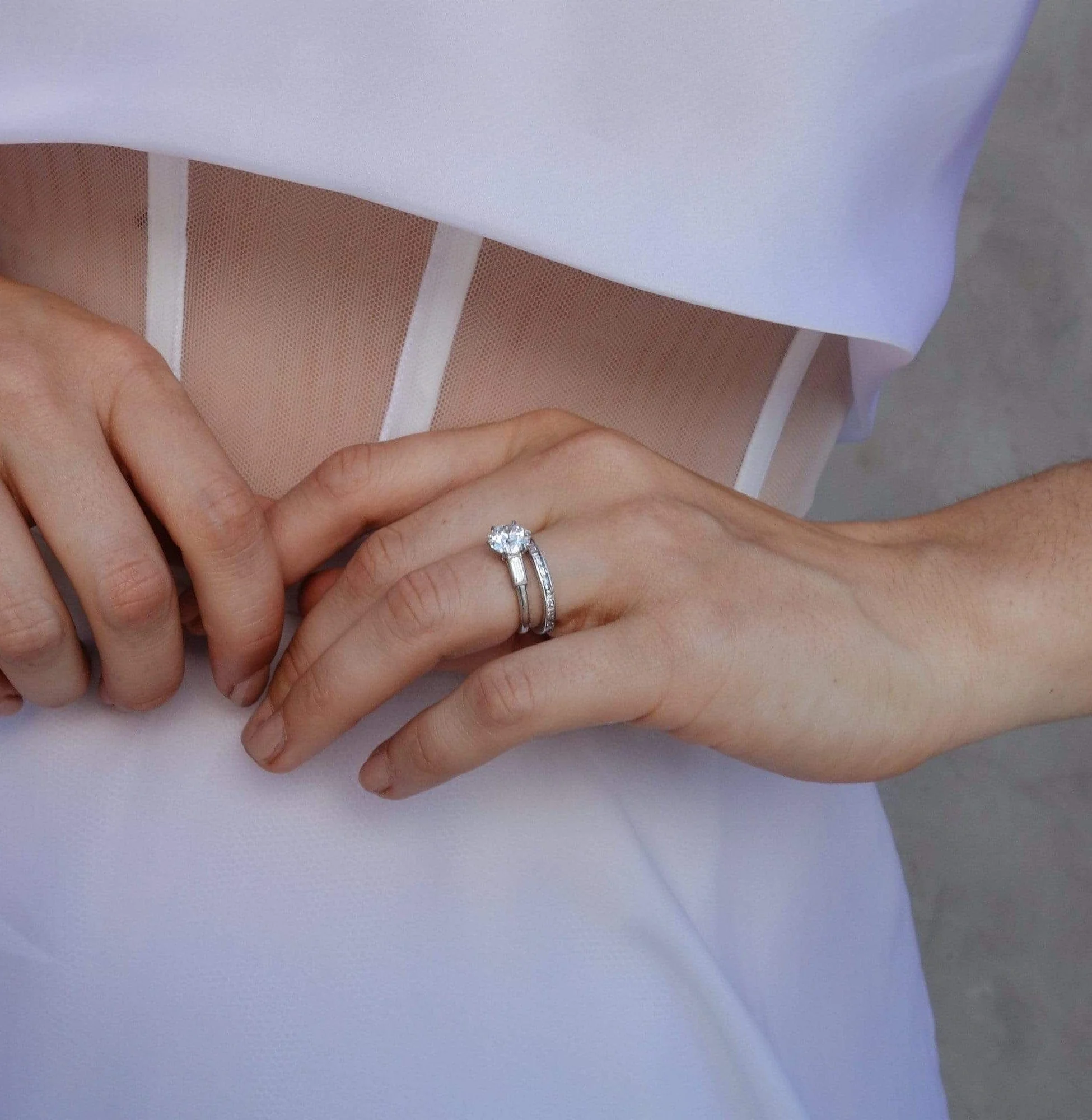 2.01 CARAT DIAMOND CARTIER ENGAGEMENT RING - Image 2