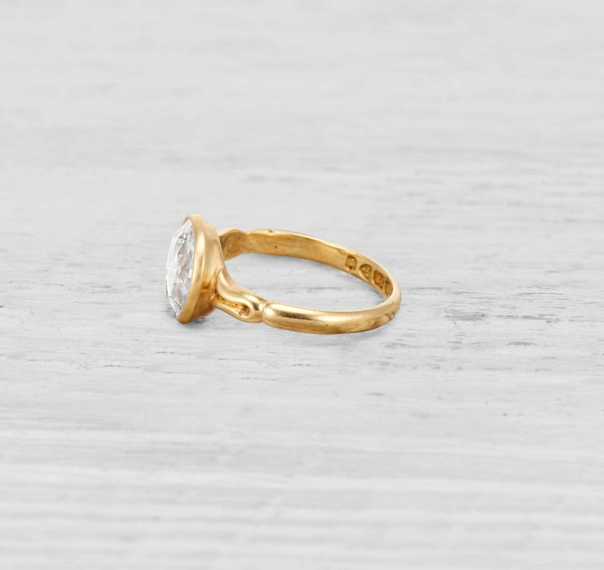 2.11 CARAT ANTIQUE DIAMOND ENGAGEMENT RING - Image 3