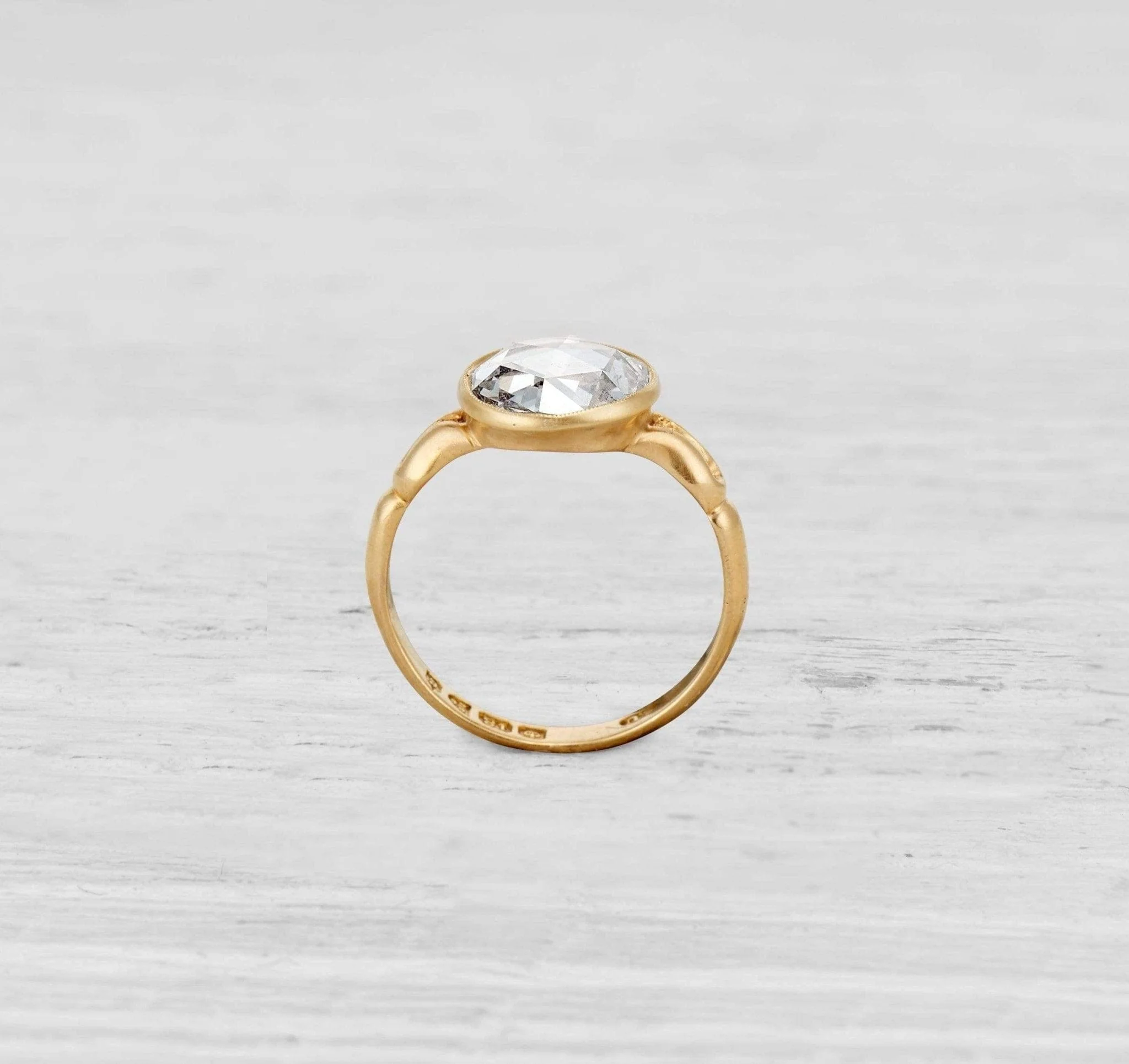 2.11 CARAT ANTIQUE DIAMOND ENGAGEMENT RING - Image 4