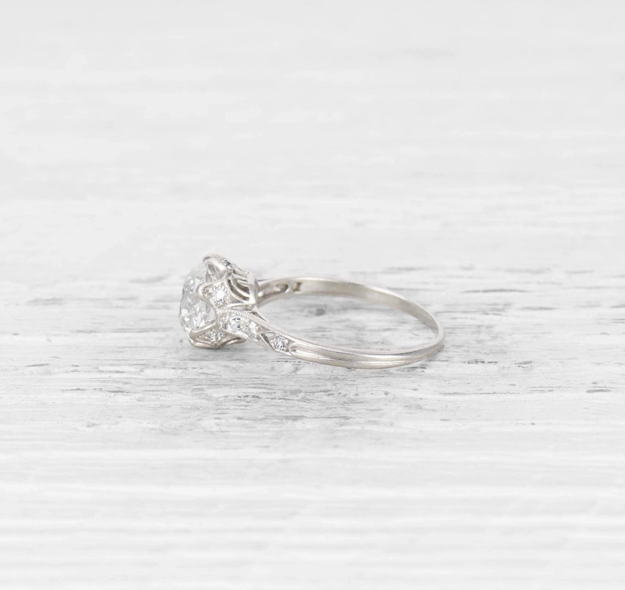 2.11 CARAT EDWARDIAN DIAMOND ENGAGEMENT RING - Image 3