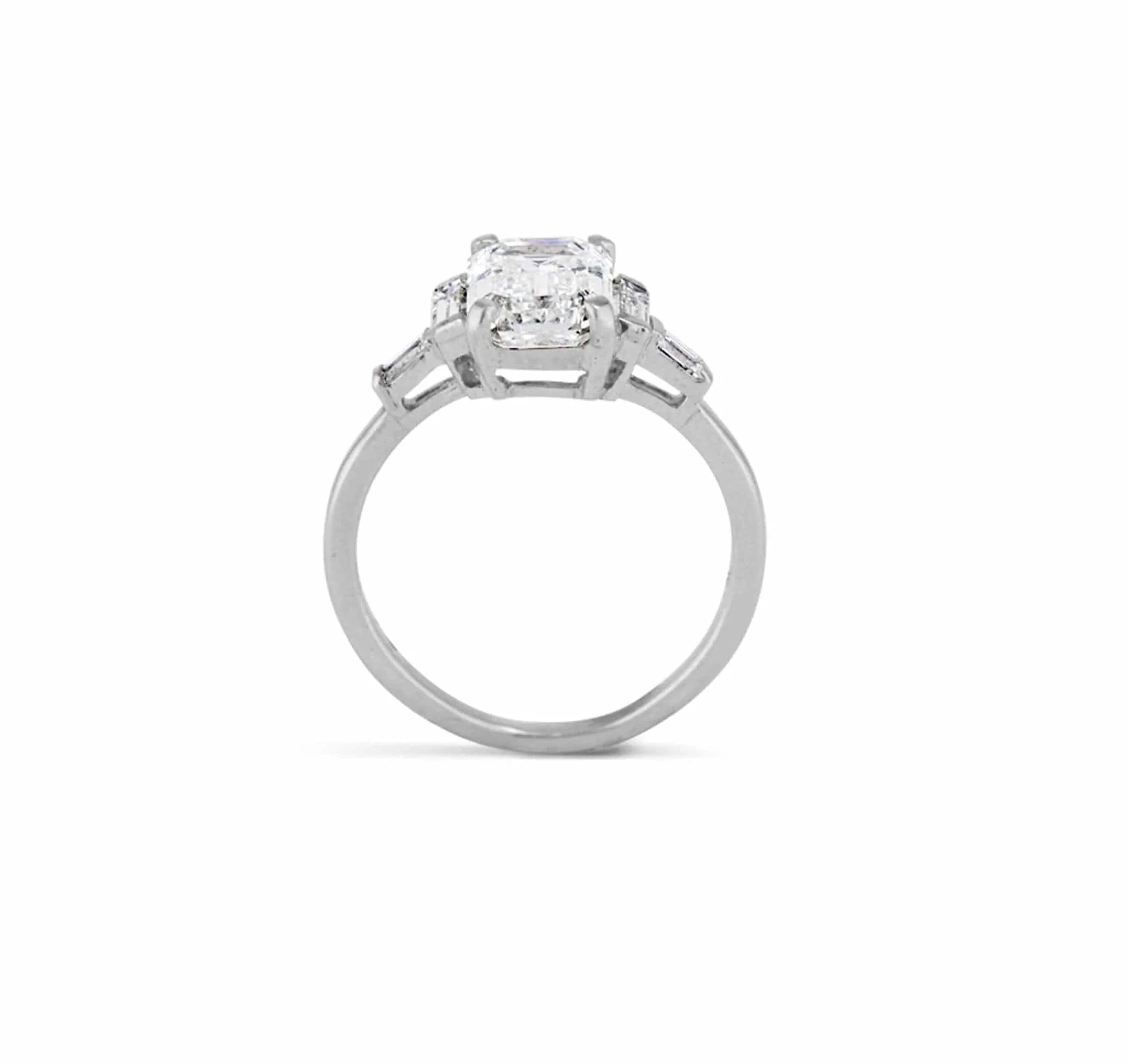 Mid Century 2.13 Carat Emerald Cut Ring - Image 4