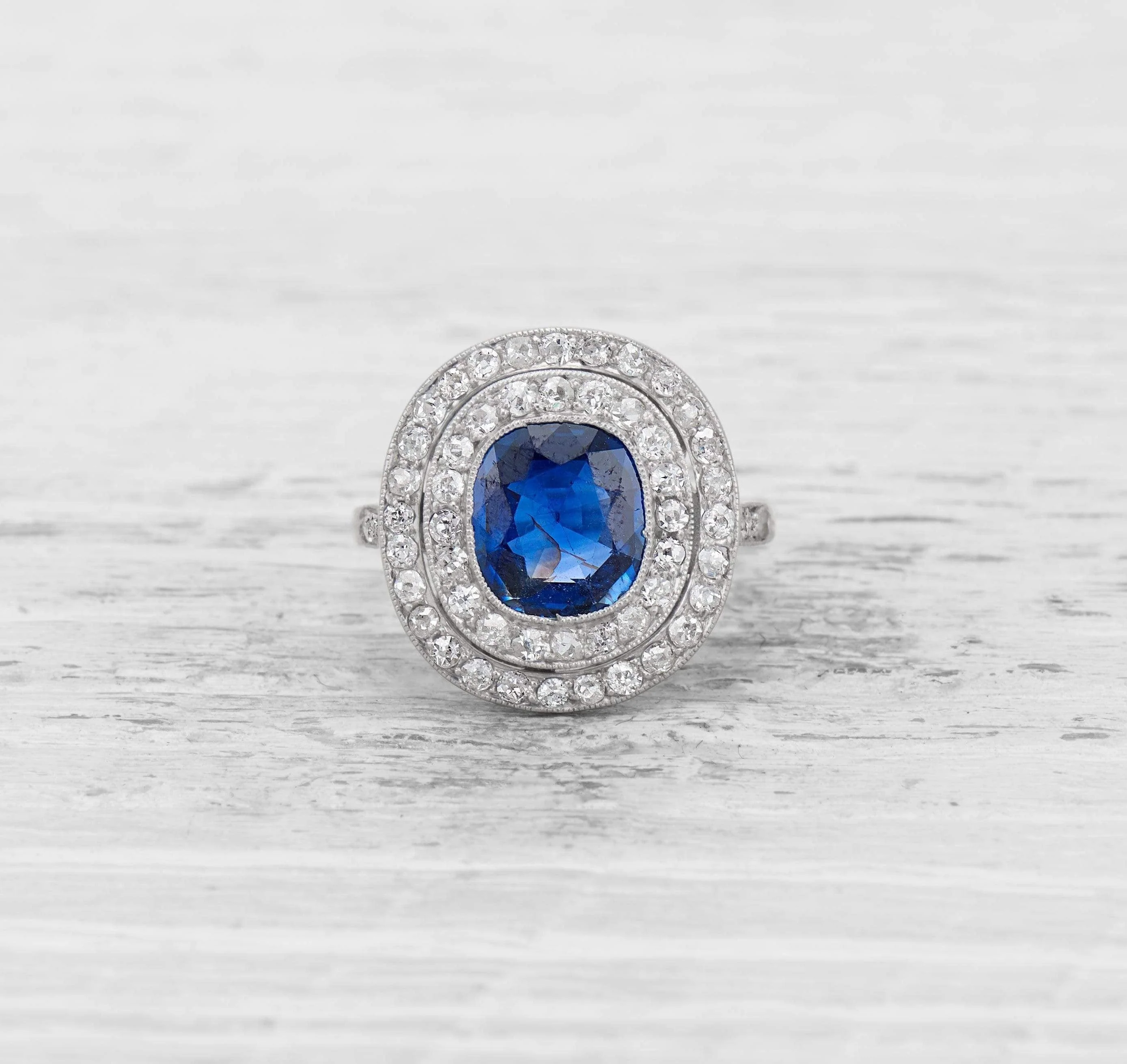 2.25 CARAT SAPPHIRE AND DIAMOND EDWARDIAN ENGAGEMENT RING - Image 2
