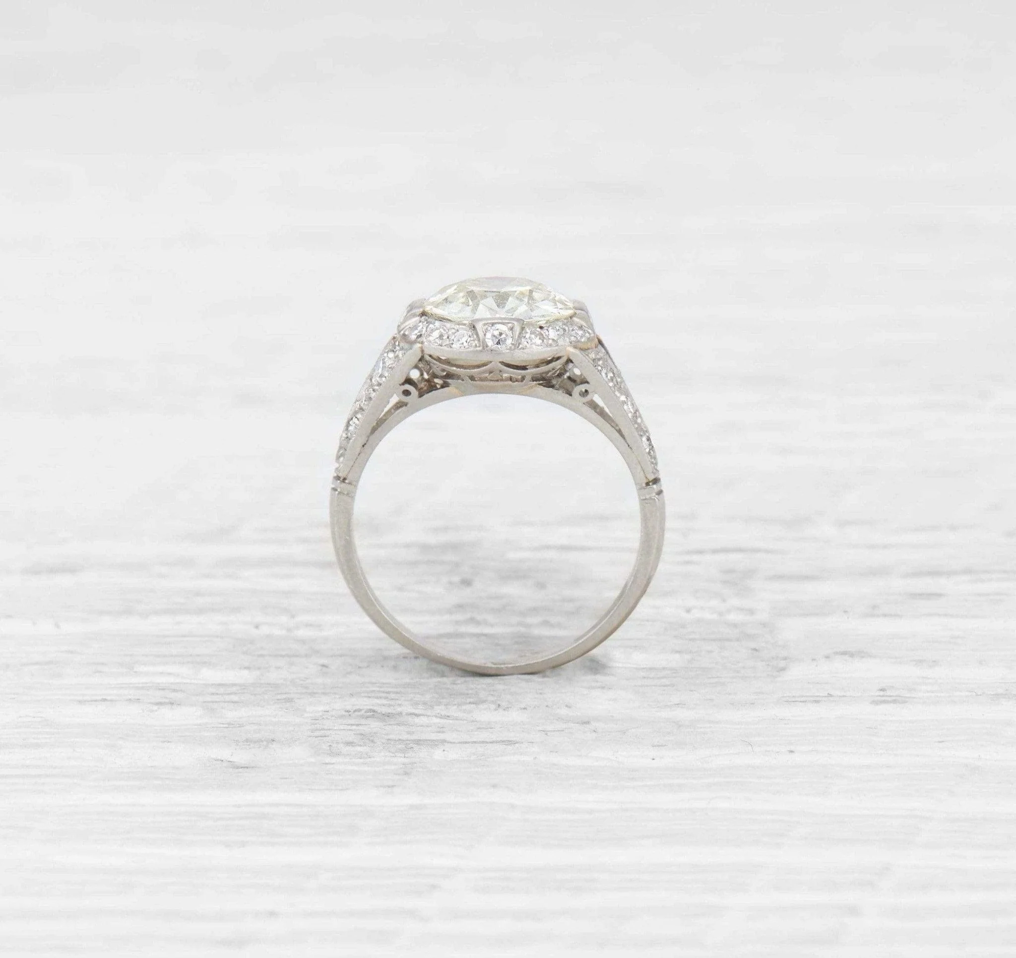 2.77 CARAT ART DECO DIAMOND ENGAGEMENT RING - Image 5
