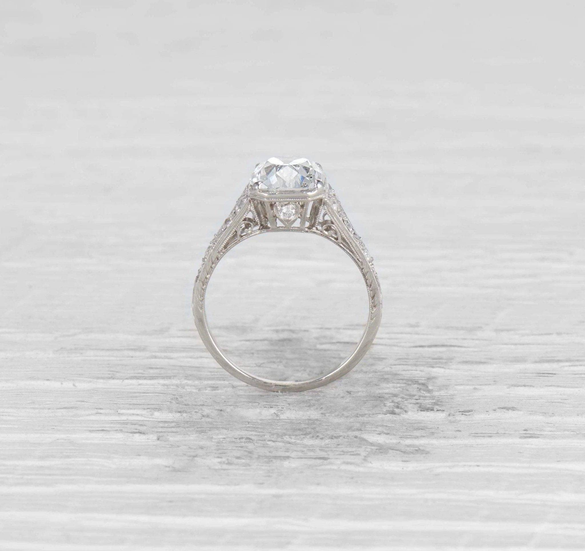 2.78 CARAT ART DECO DIAMOND ENGAGEMENT RING - Image 4