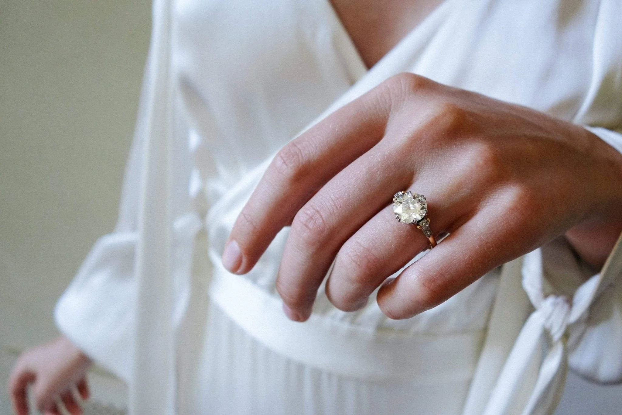 2.89 Carat Late Art Deco Diamond Engagement Ring - Image 5