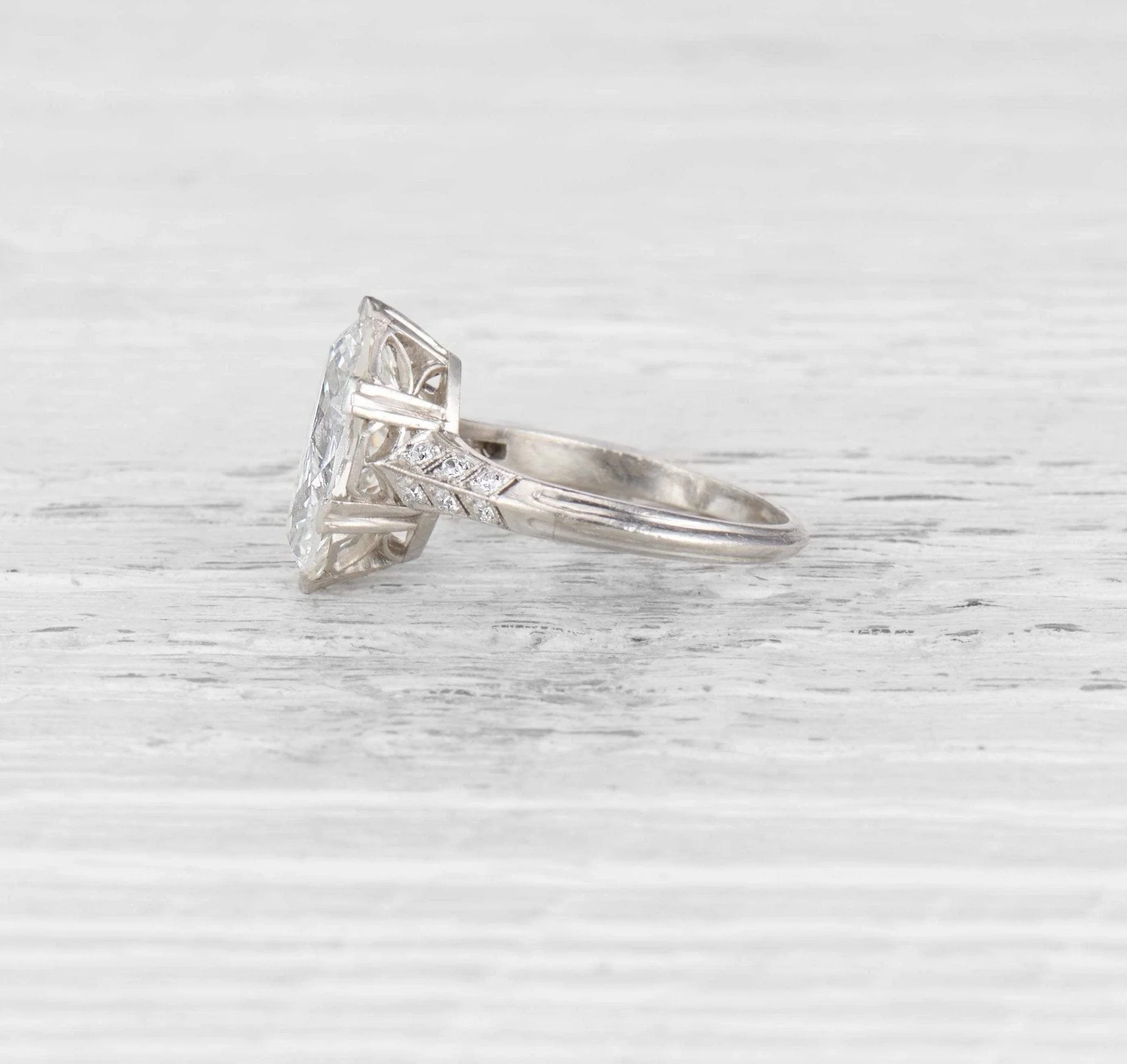 3.02 CARAT EDWARDIAN MARQUISE DIAMOND ENGAGEMENT RING - Image 3