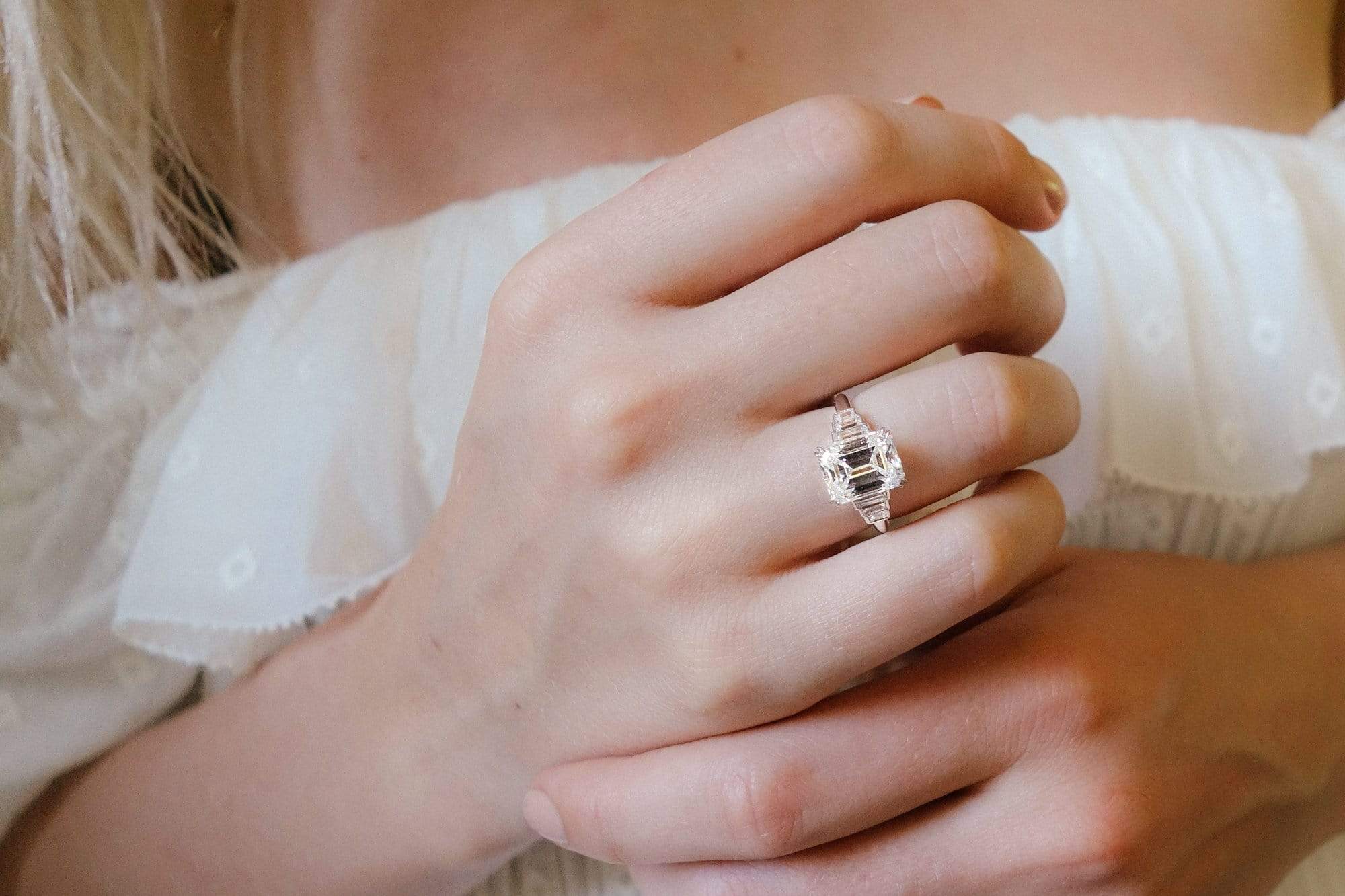 Mid Century 3.23 Carat Emerald Cut Engagement Ring - Image 5