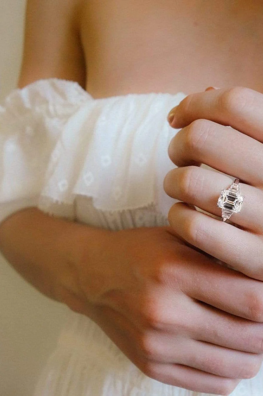 Mid Century 3.23 Carat Emerald Cut Engagement Ring - Image 8