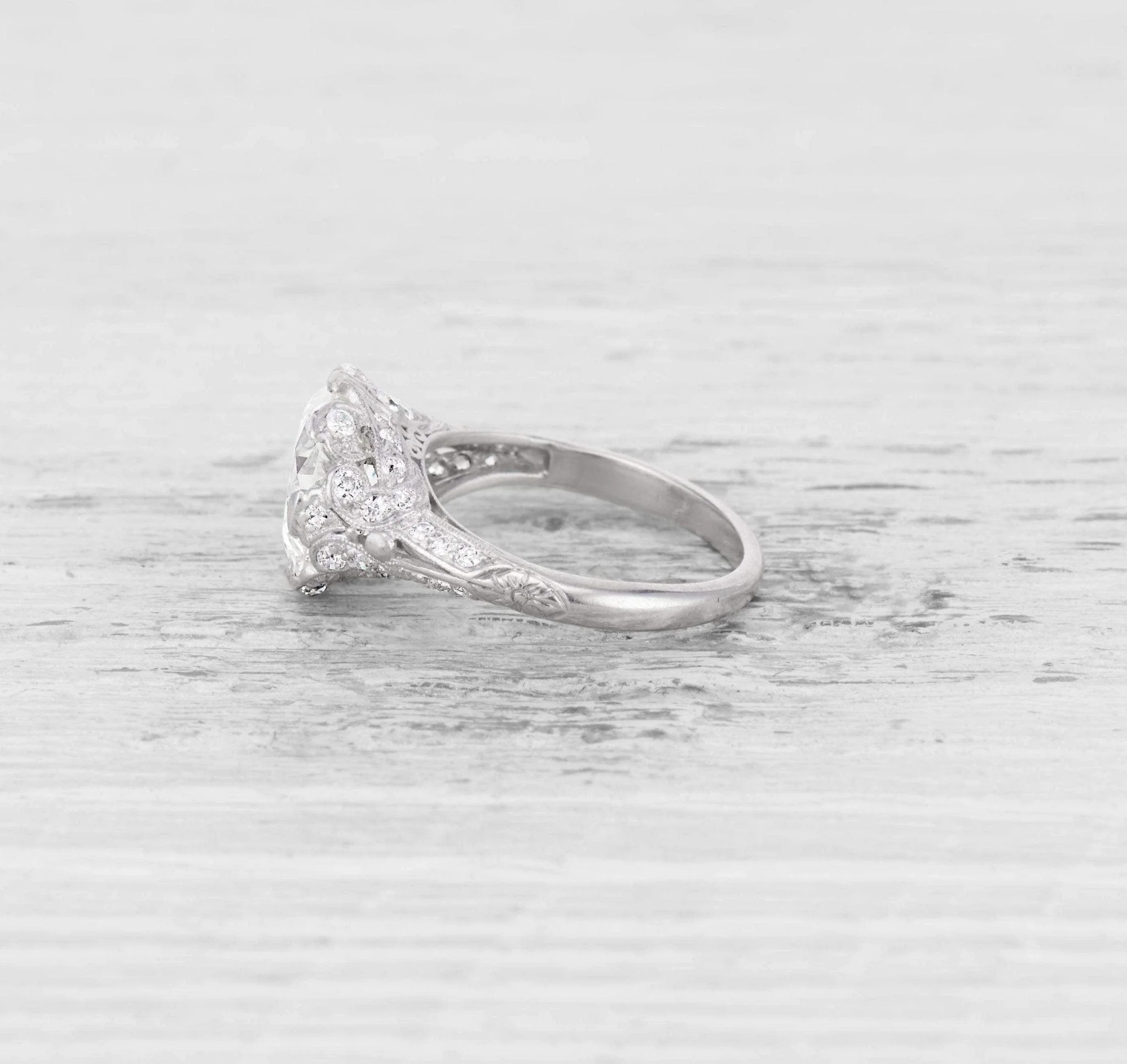 3.47 CARAT EDWARDIAN DIAMOND ENGAGEMENT RING - Image 3