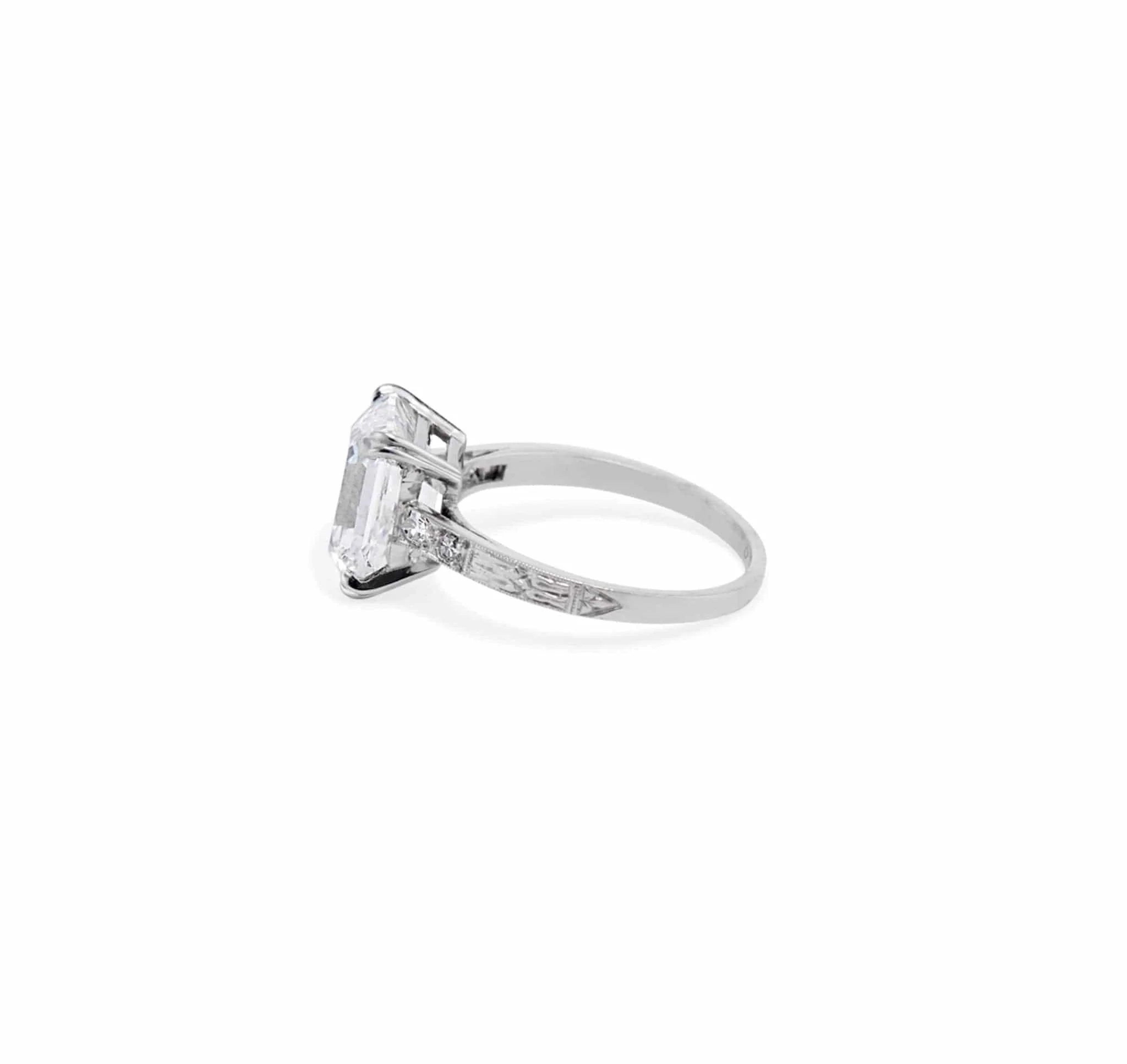 Art Deco 4.02 Carat Emerald Cut Diamond Ring - Image 3