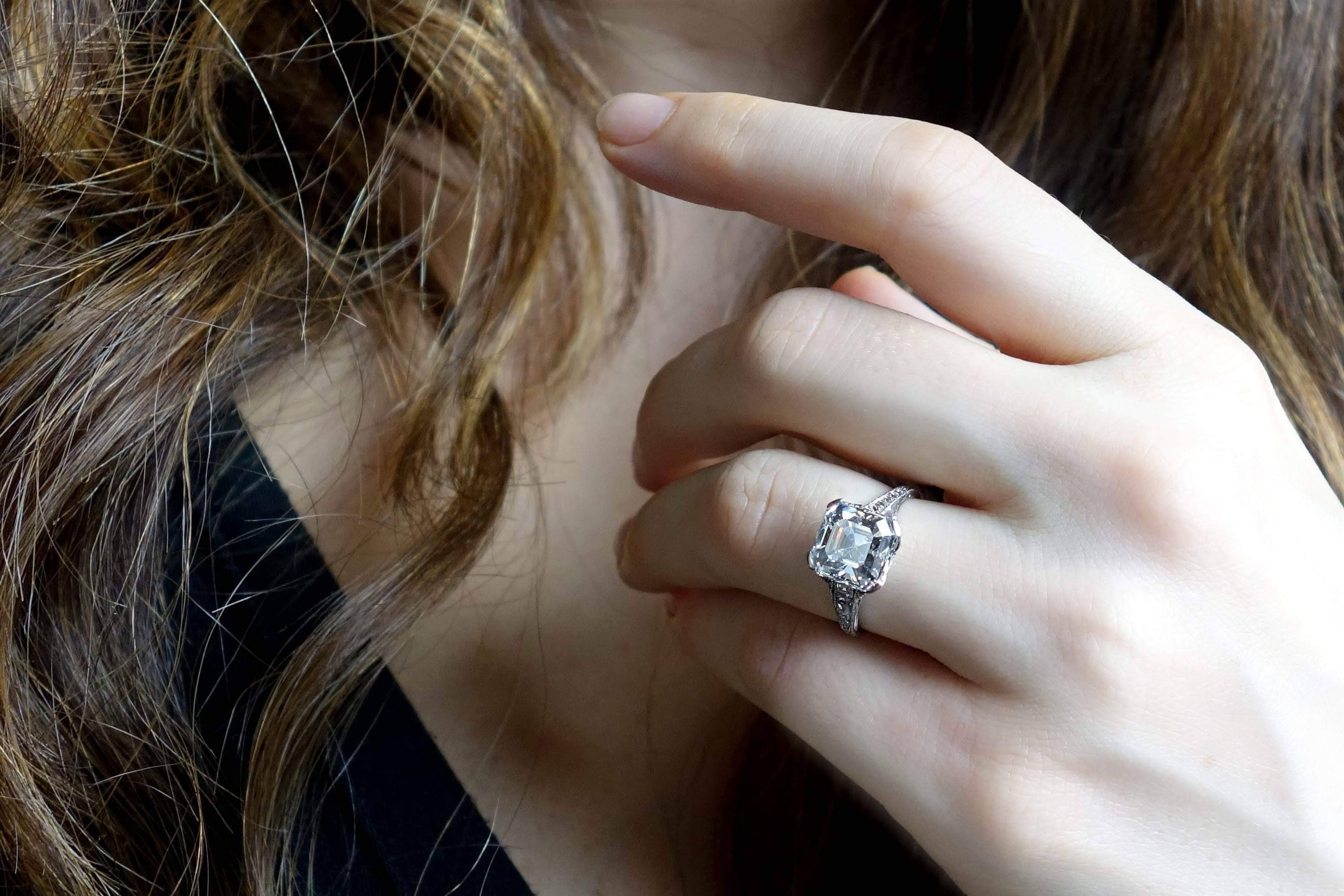 4.30 CARAT TIFFANY & CO. ART DECO DIAMOND ENGAGEMENT RING - Image 6