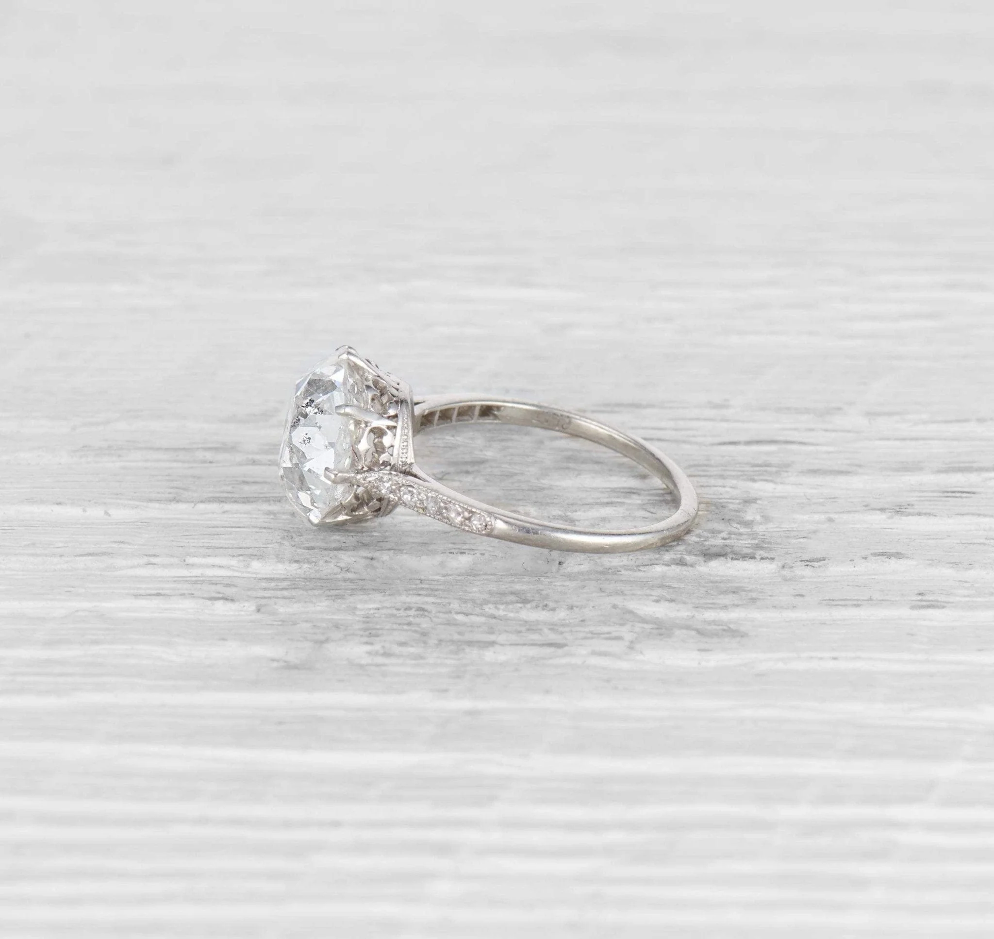 5.41 CARAT EDWARDIAN DIAMOND ENGAGEMENT RING - Image 4