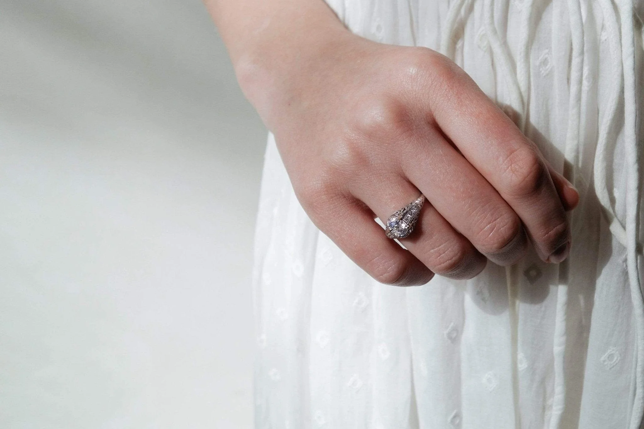 .52 CARAT EDWARDIAN DIAMOND ENGAGEMENT RING - Image 5