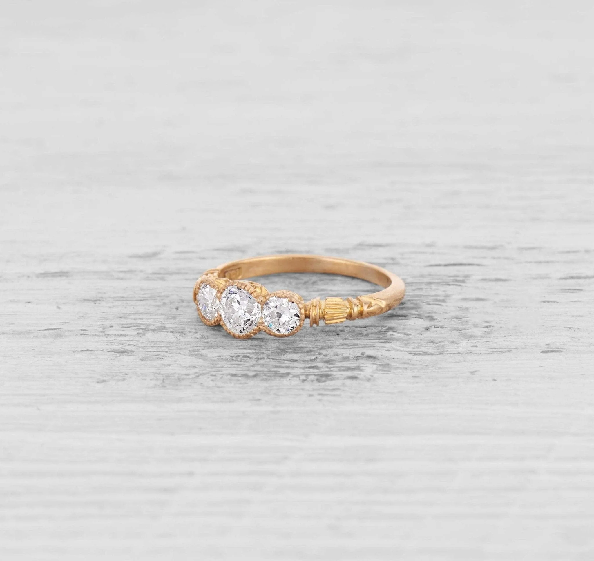 .52 CARAT VICTORIAN THREE STONE DIAMOND ENGAGEMENT RING - Image 2