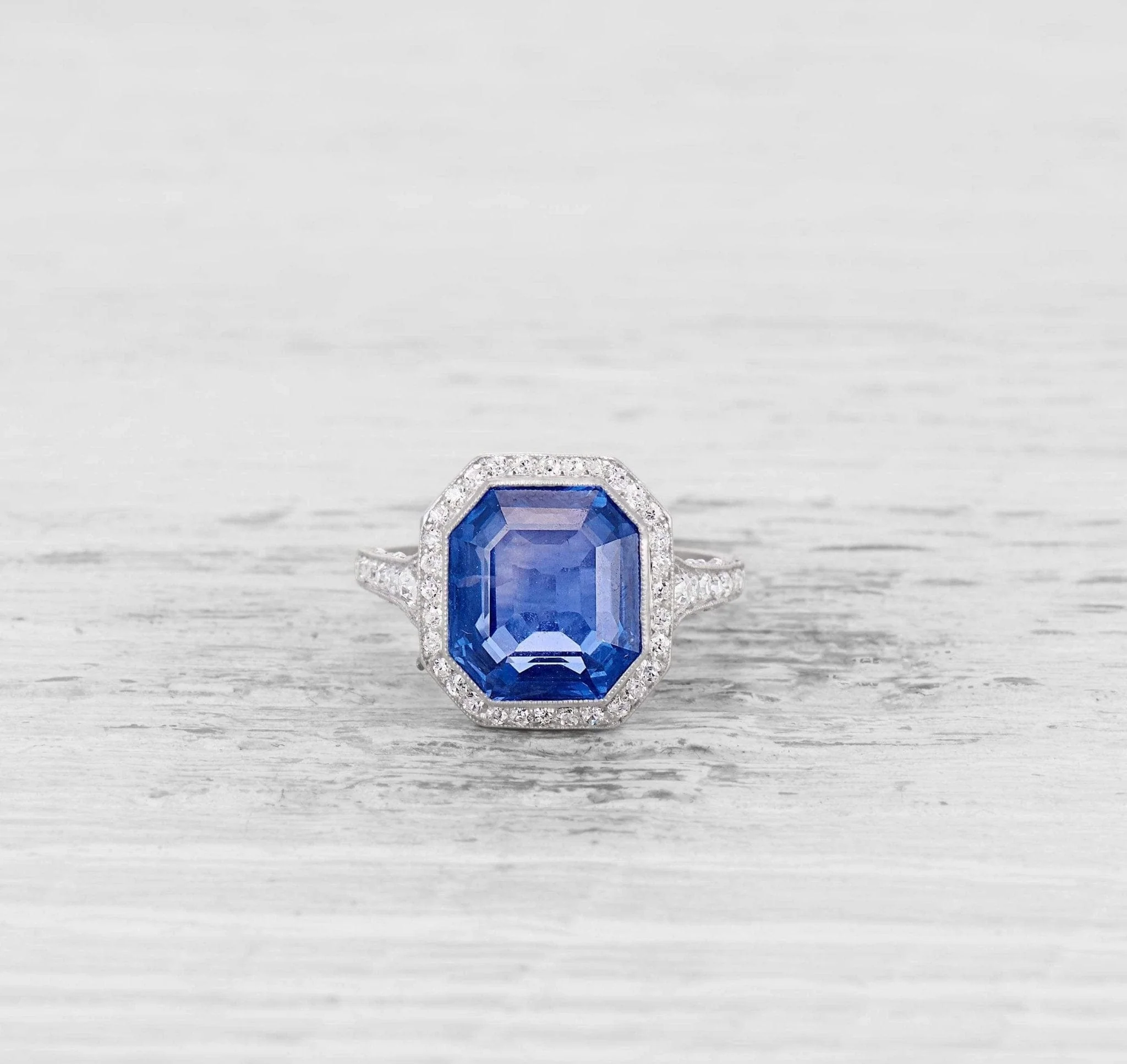 6.38 CARAT EDWARDIAN SAPPHIRE AND DIAMOND ENGAGEMENT RING - Image 2