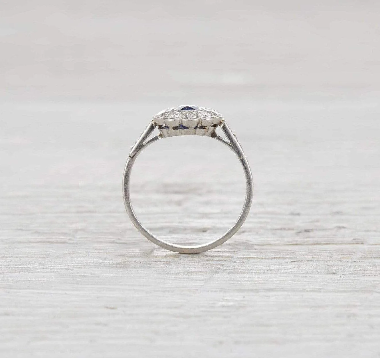 .60 Carat Edwardian Sapphire and Diamond Cluster Ring - Image 4