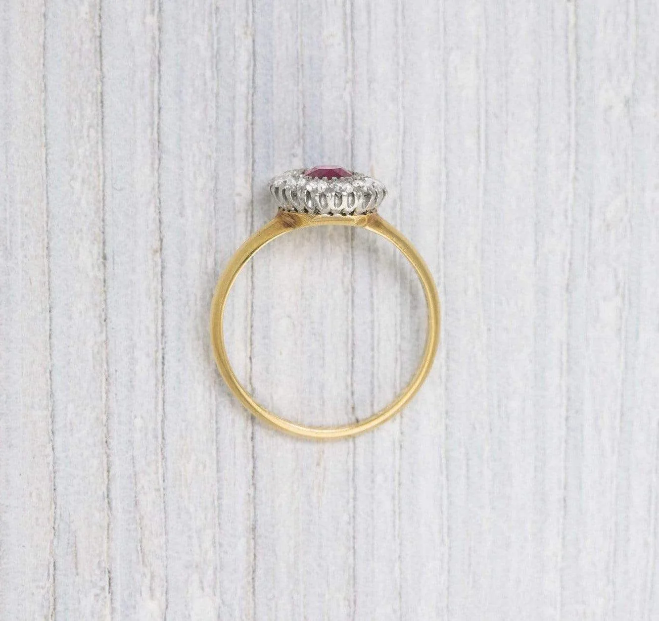.60 Carat Ruby Vintage Engagement Ring - Image 4