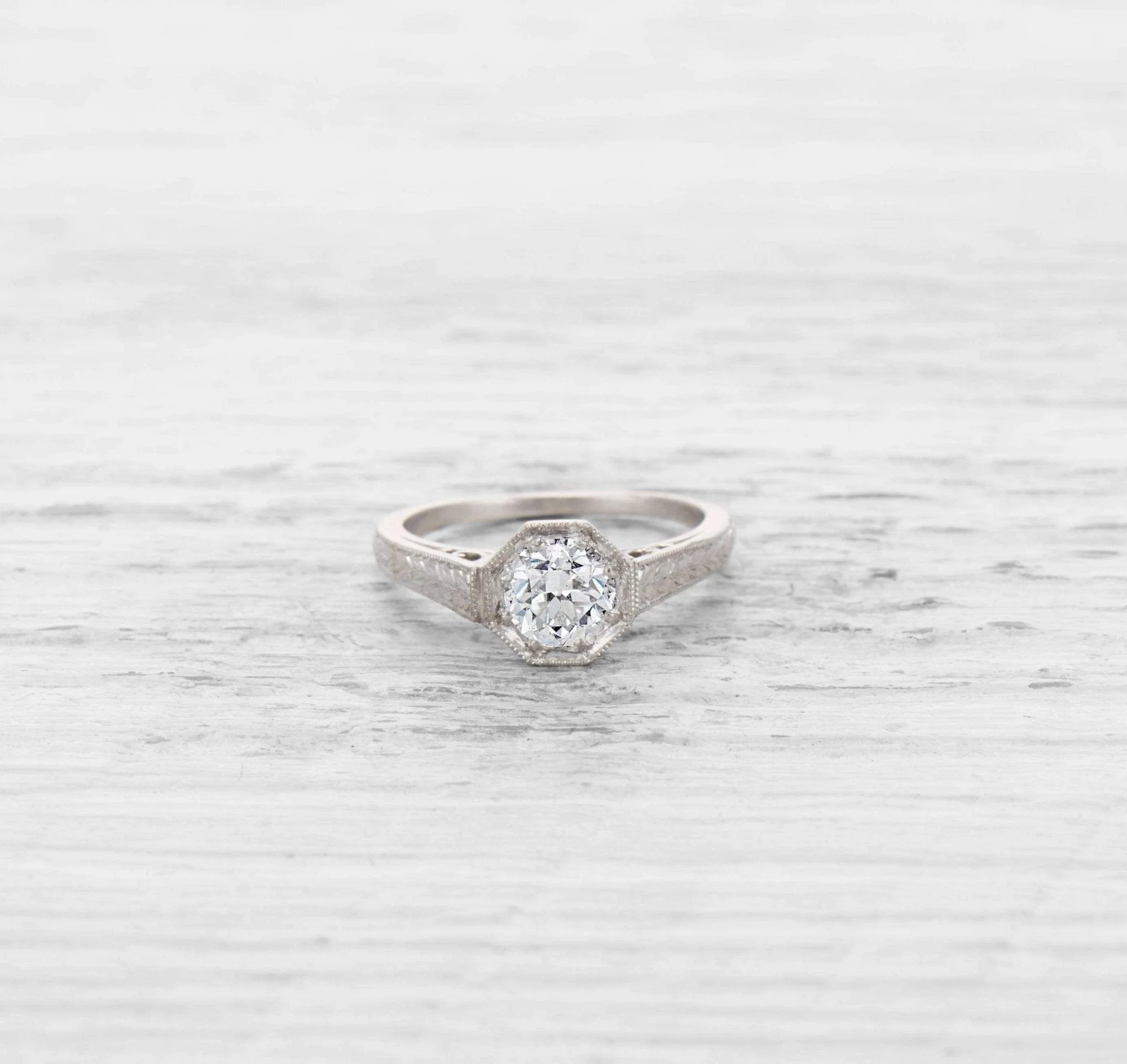 .66 CARAT ART DECO DIAMOND SOLITAIRE ENGAGEMENT RING - Image 2