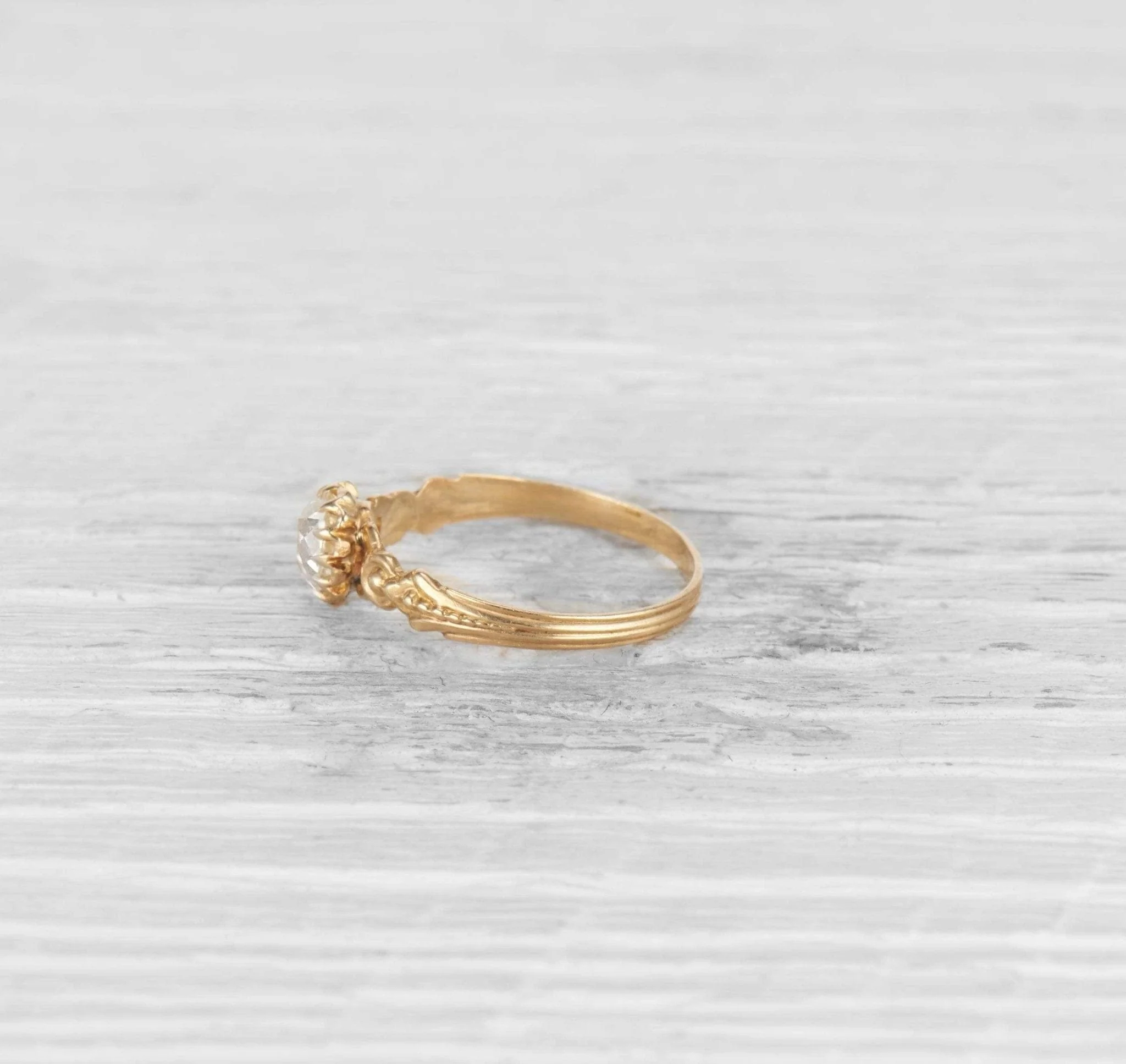 .70 CARAT ANTIQUE DIAMOND RING - Image 3