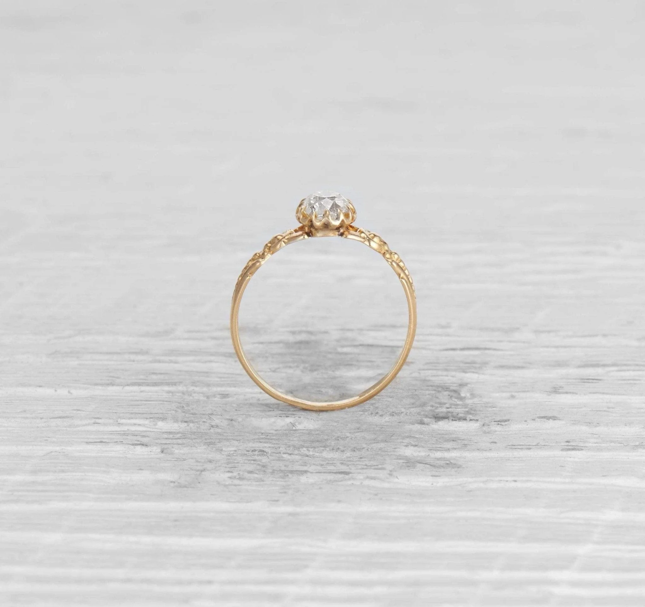 .70 CARAT ANTIQUE DIAMOND RING - Image 4