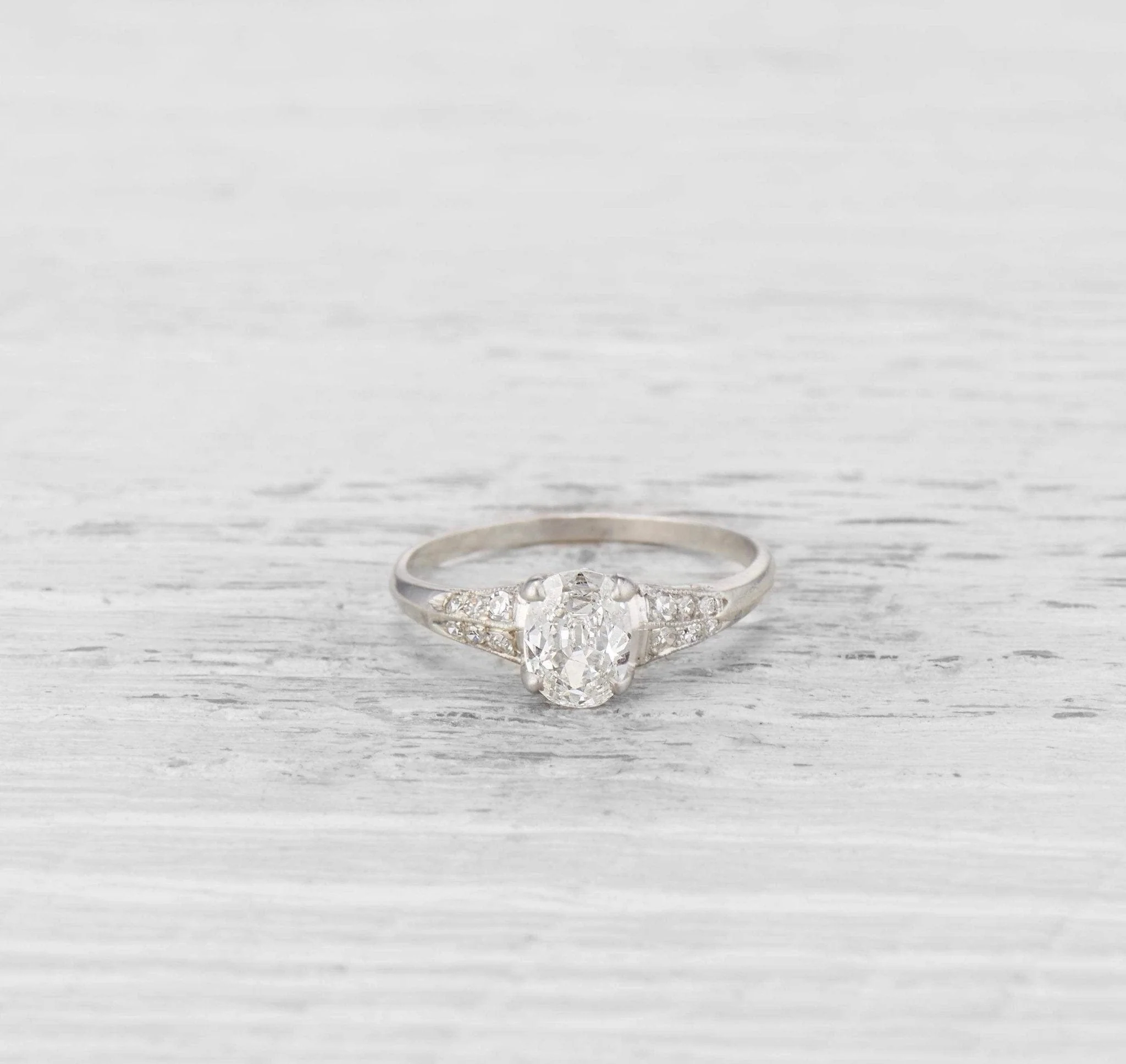 .70 CARAT ART DECO DIAMOND ENGAGEMENT RING - Image 2