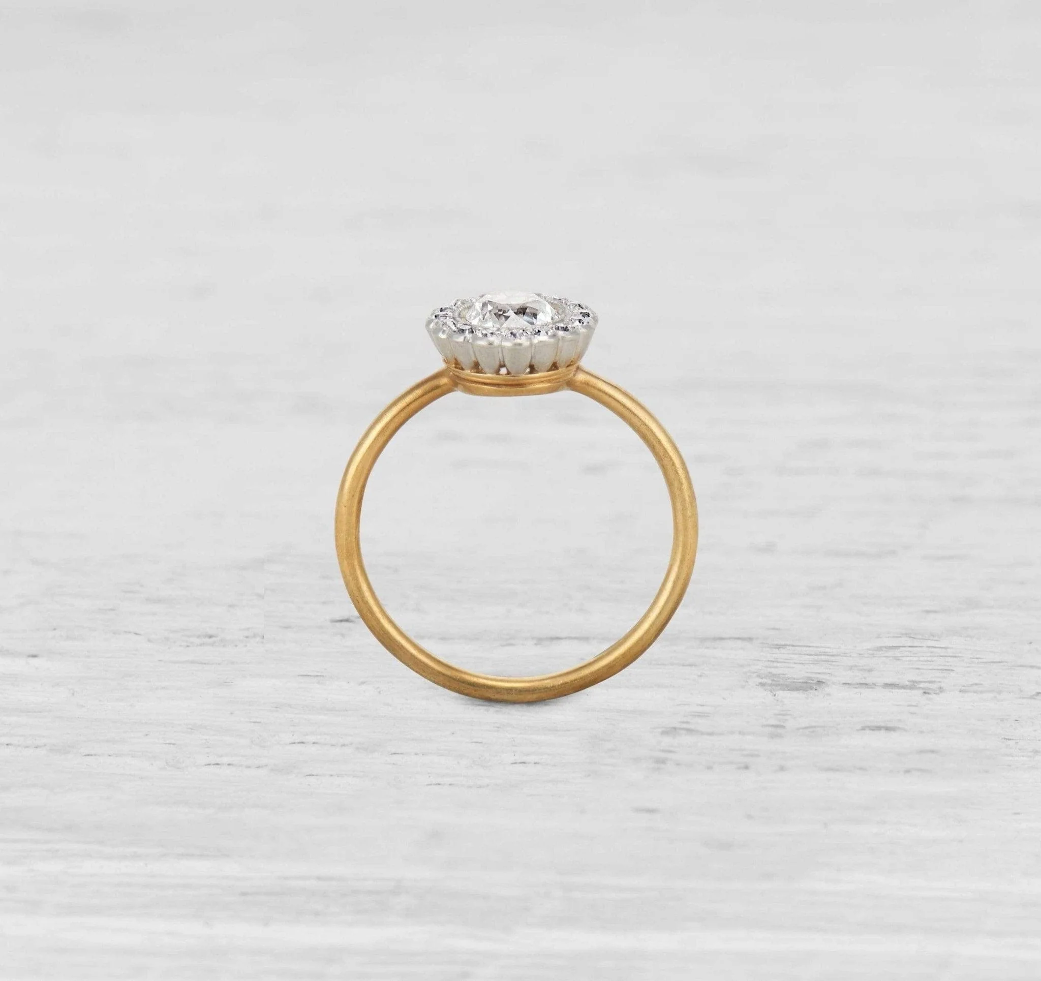 .70 CARAT EDWARDIAN DIAMOND ENGAGEMENT RING - Image 4