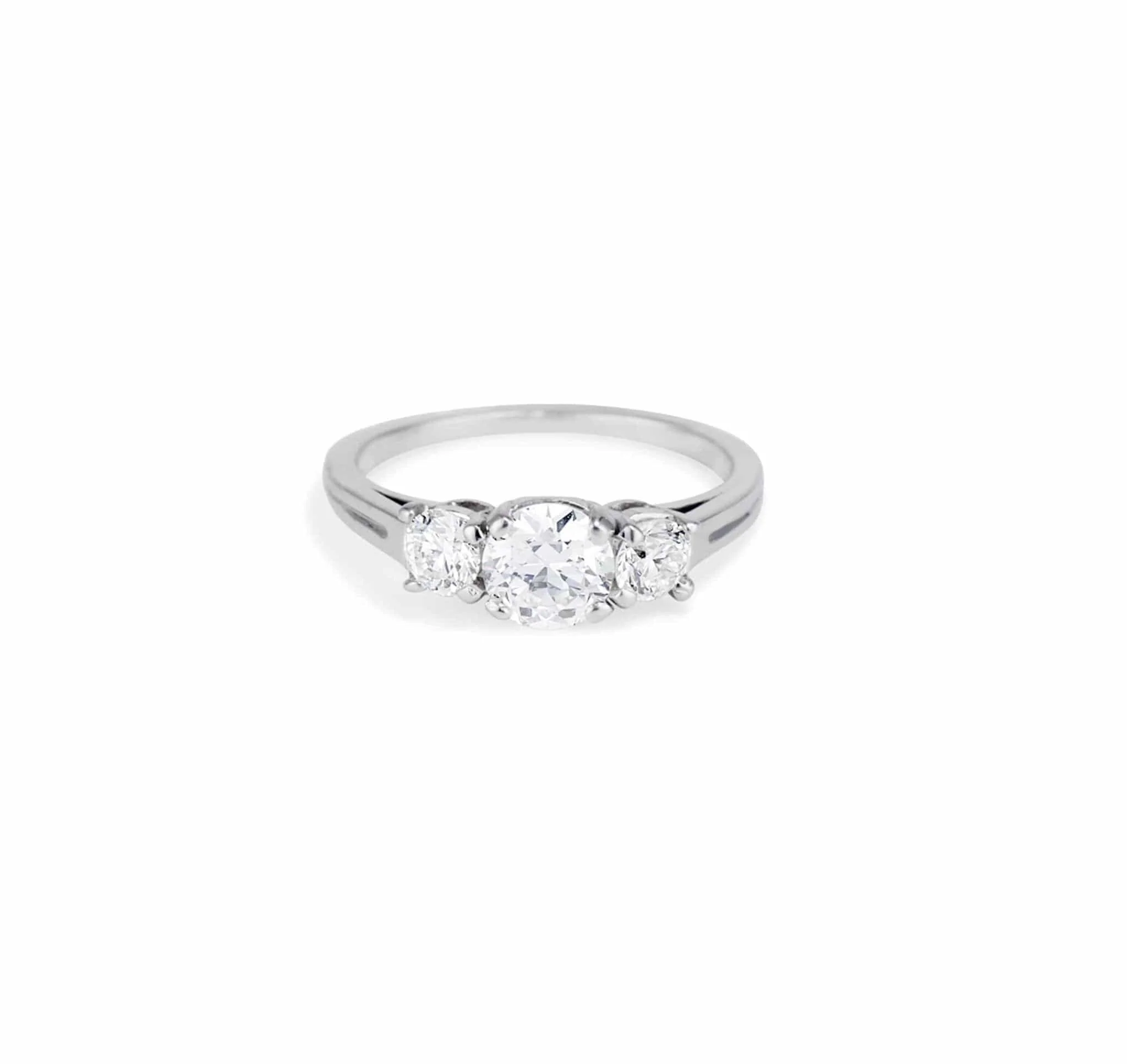 .71 CARAT TIFFANY & CO DIAMOND THREE STONE RING - Image 2
