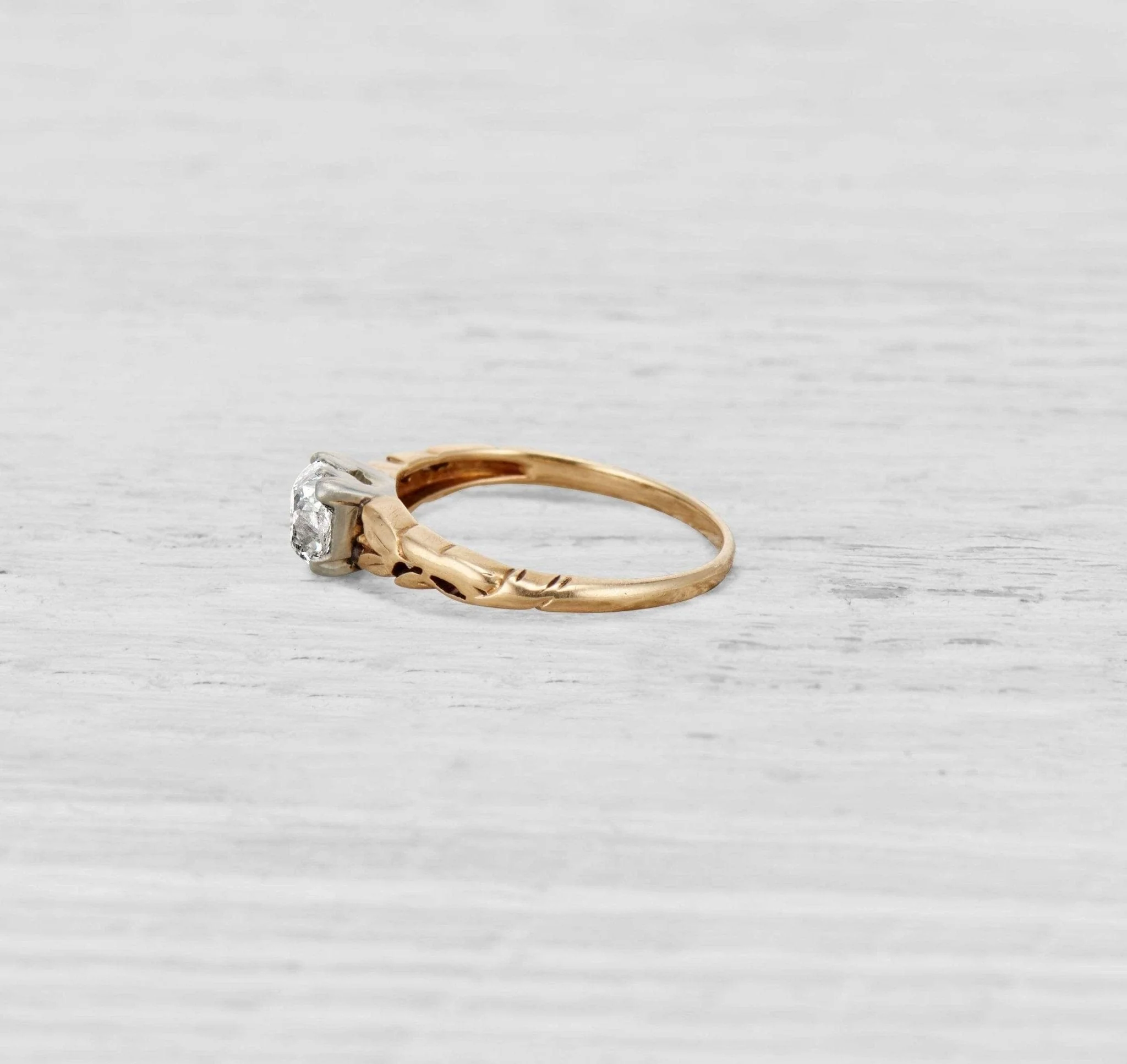 .73 CARAT VINTAGE DIAMOND ENGAGEMENT RING - Image 3
