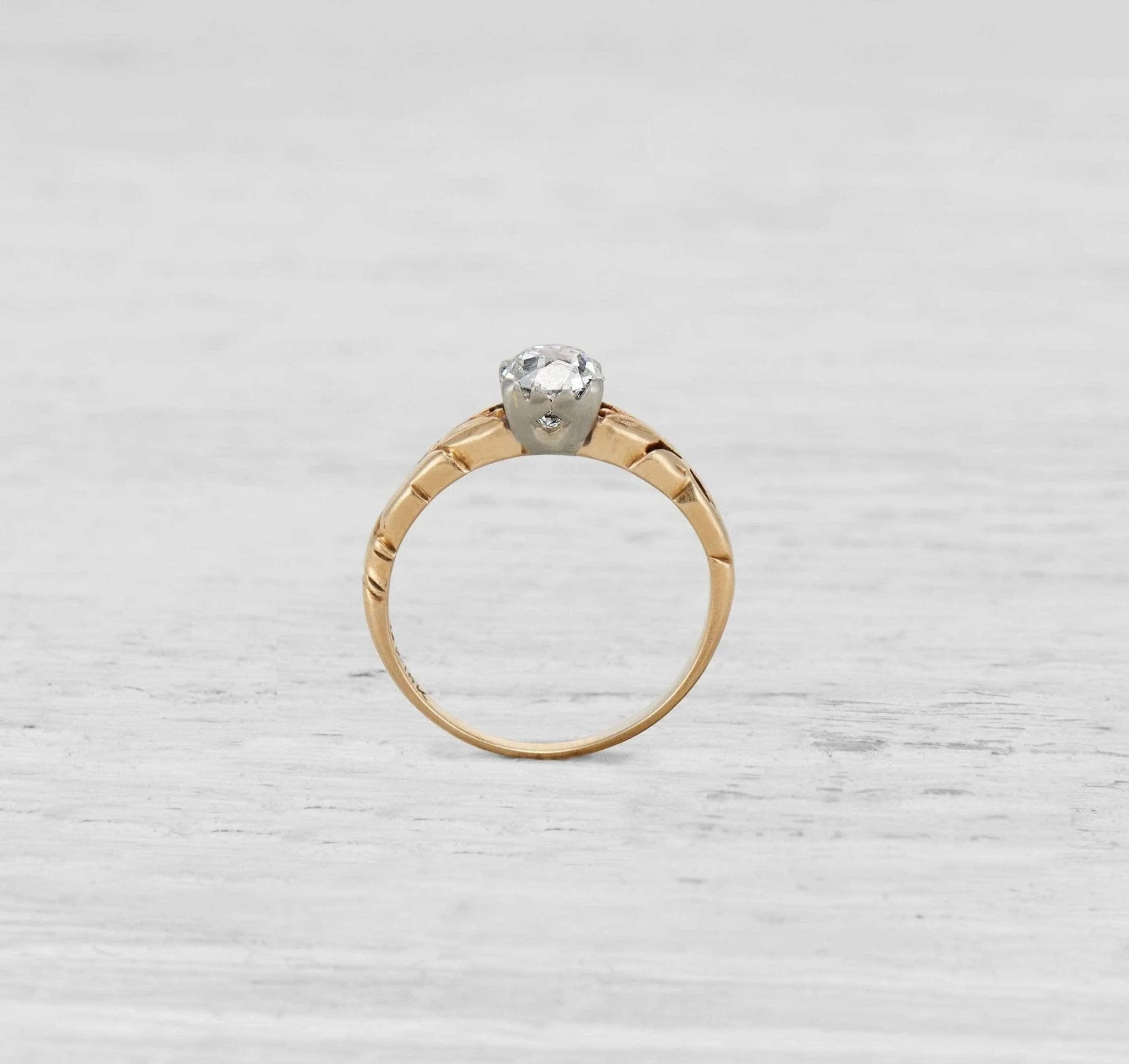 .73 CARAT VINTAGE DIAMOND ENGAGEMENT RING - Image 4