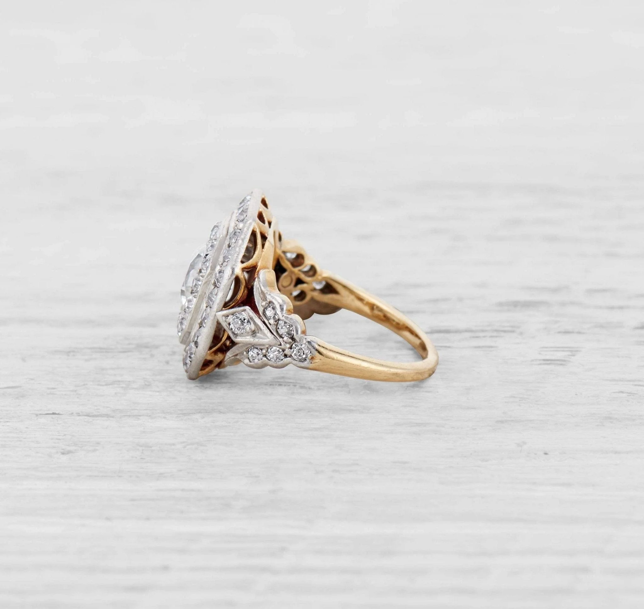 .74 CARAT EDWARDIAN DIAMOND ENGAGEMENT RING - Image 3