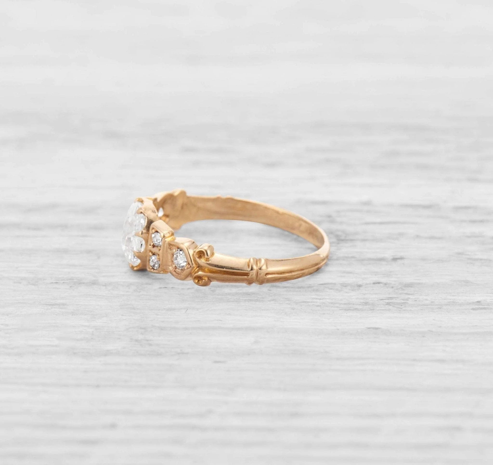 .74 CARAT VICTORIAN DIAMOND ENGAGEMENT RING - Image 3