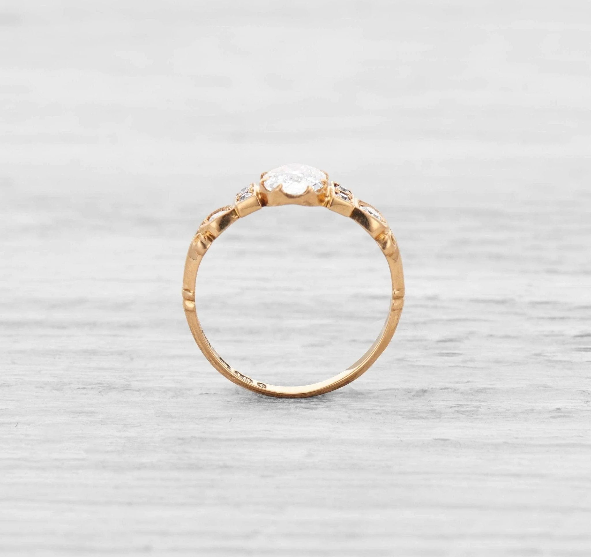 .74 CARAT VICTORIAN DIAMOND ENGAGEMENT RING - Image 4