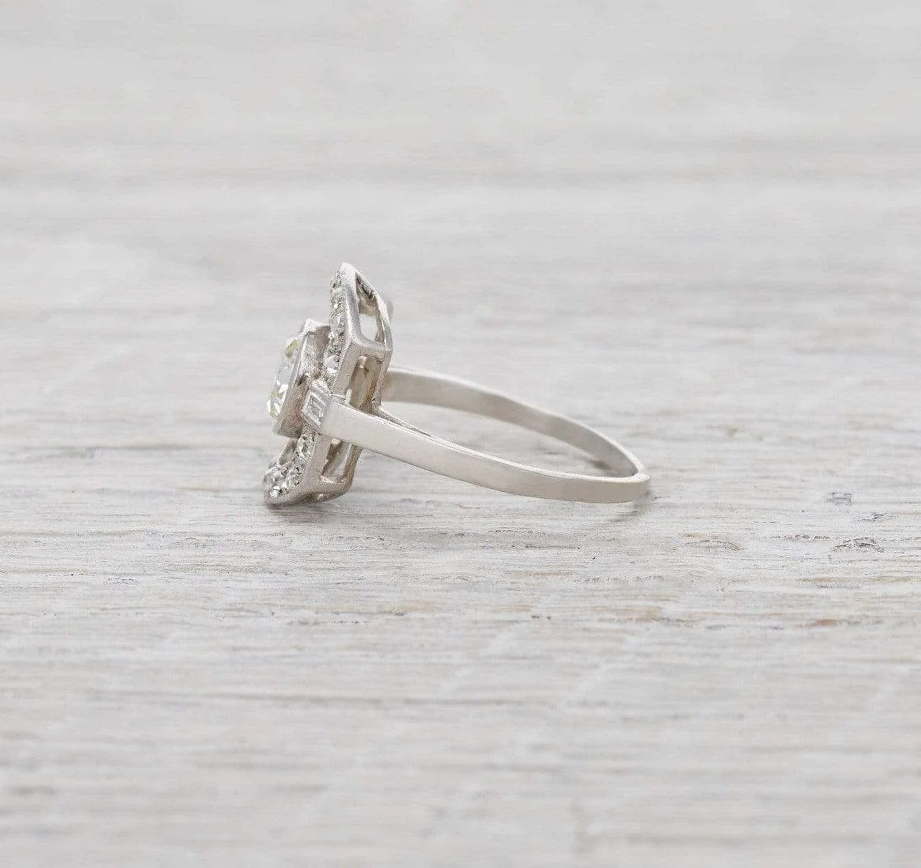 0.75 Carat Art Deco Diamond Engagement Ring - Image 3