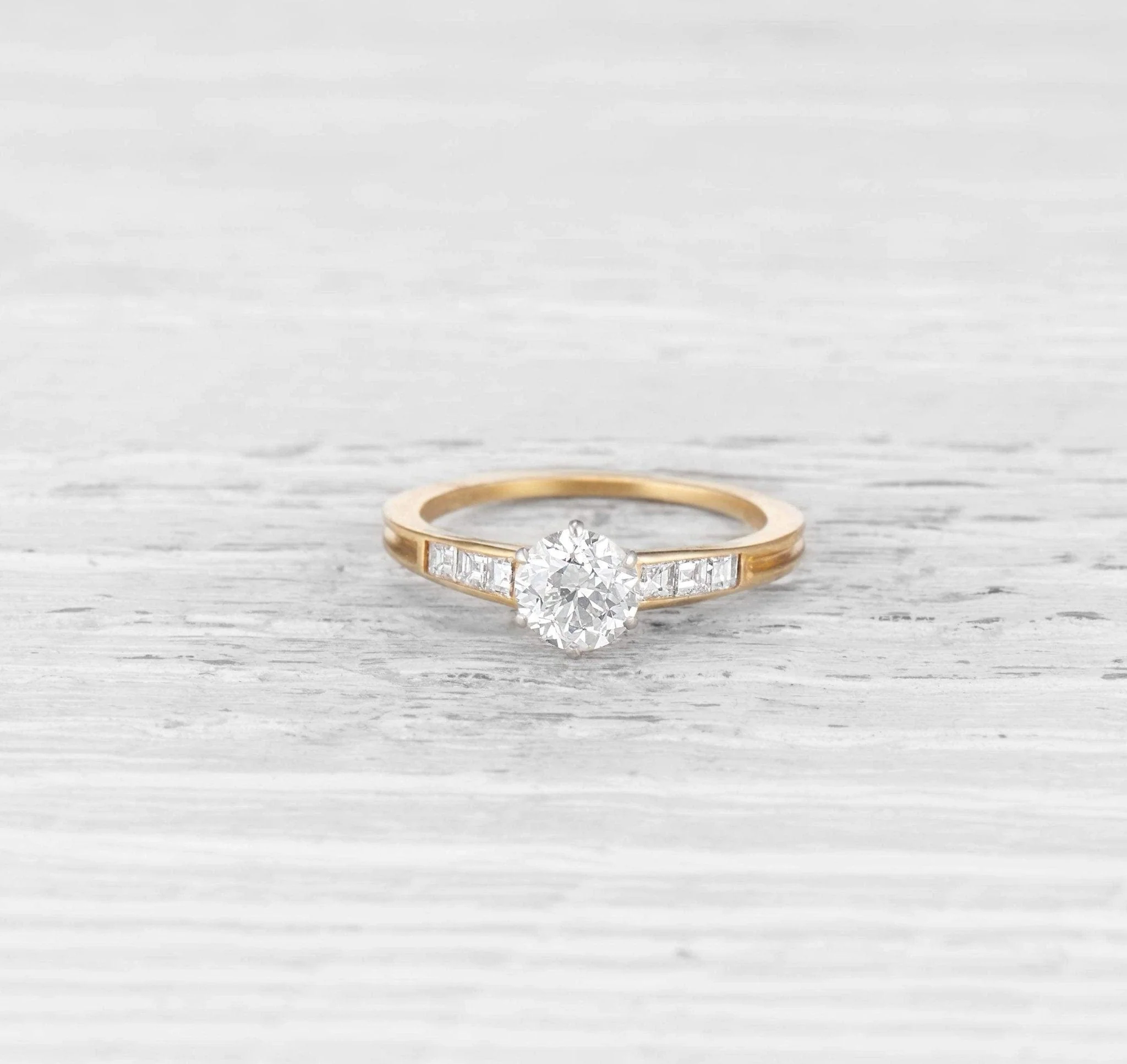 .75 CARAT TIFFANY & CO DIAMOND ENGAGEMENT RING - Image 2