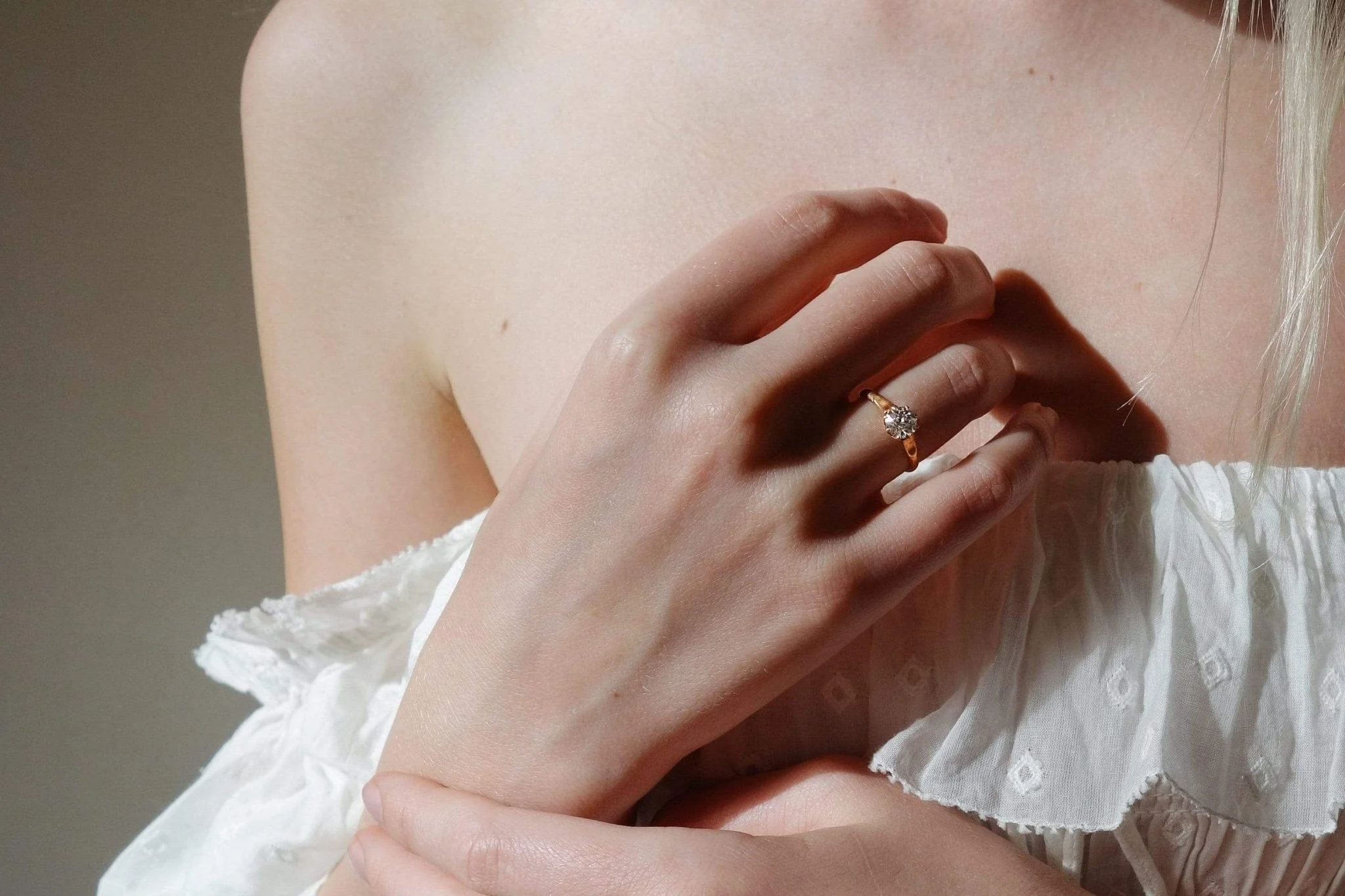 .75 CARAT VICTORIAN DIAMOND ENGAGEMENT RING - Image 5