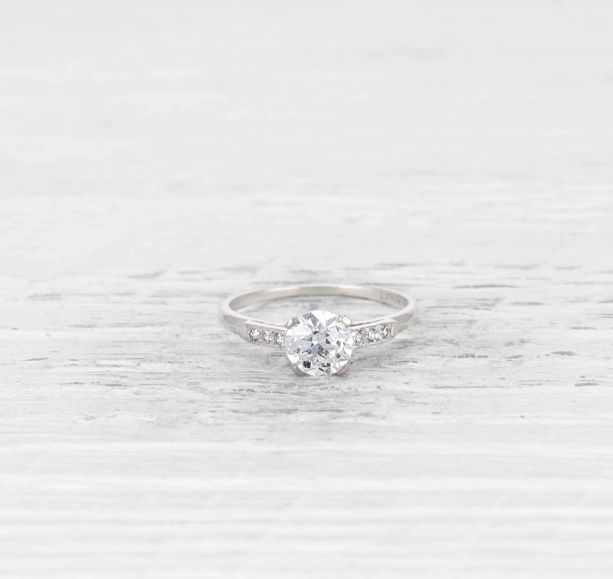 .76 CARAT DIAMOND ENGAGEMENT RING - Image 2