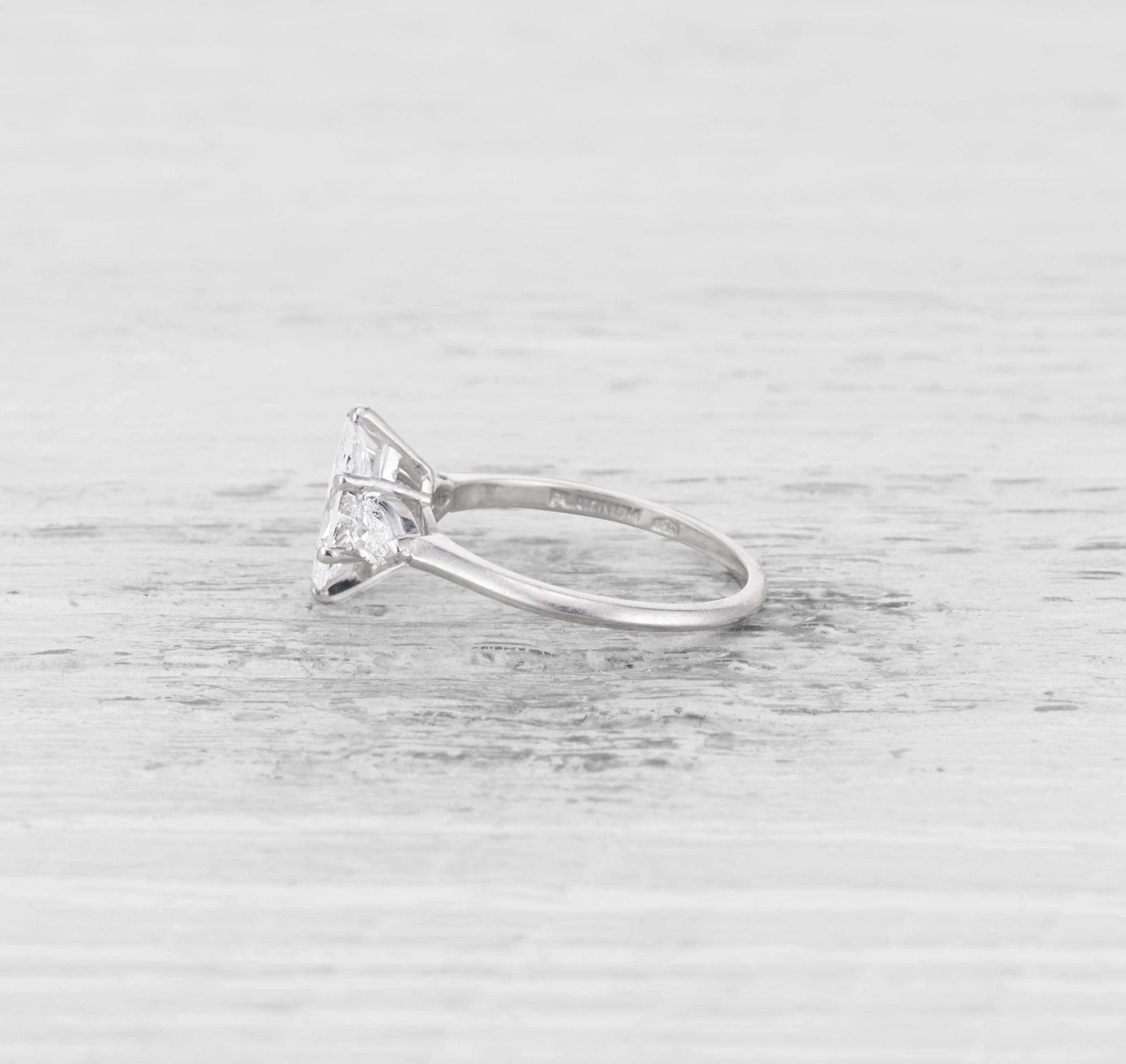 .79 CARAT MARQUISE CUT DIAMOND VINTAGE ENGAGEMENT RING - Image 3