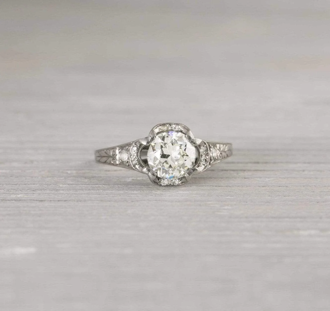 .80 Carat Vintage Art Deco Engagement Ring - Image 3
