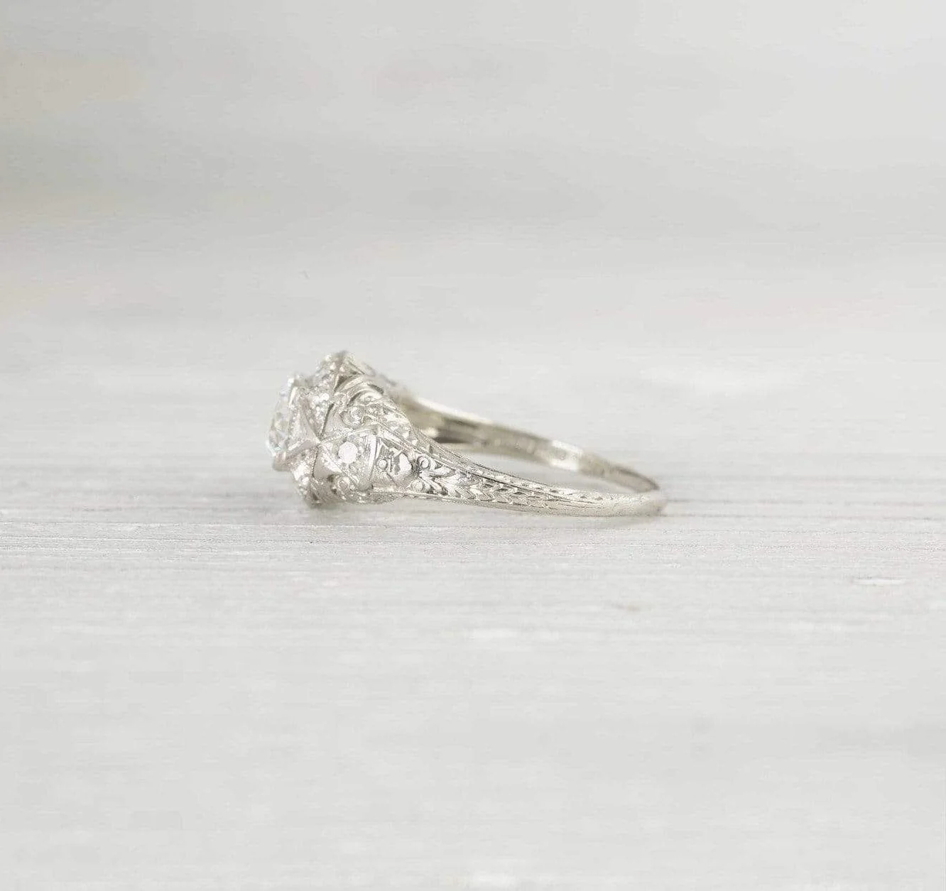 .80 Carat Vintage Art Deco Engagement Ring - Image 4