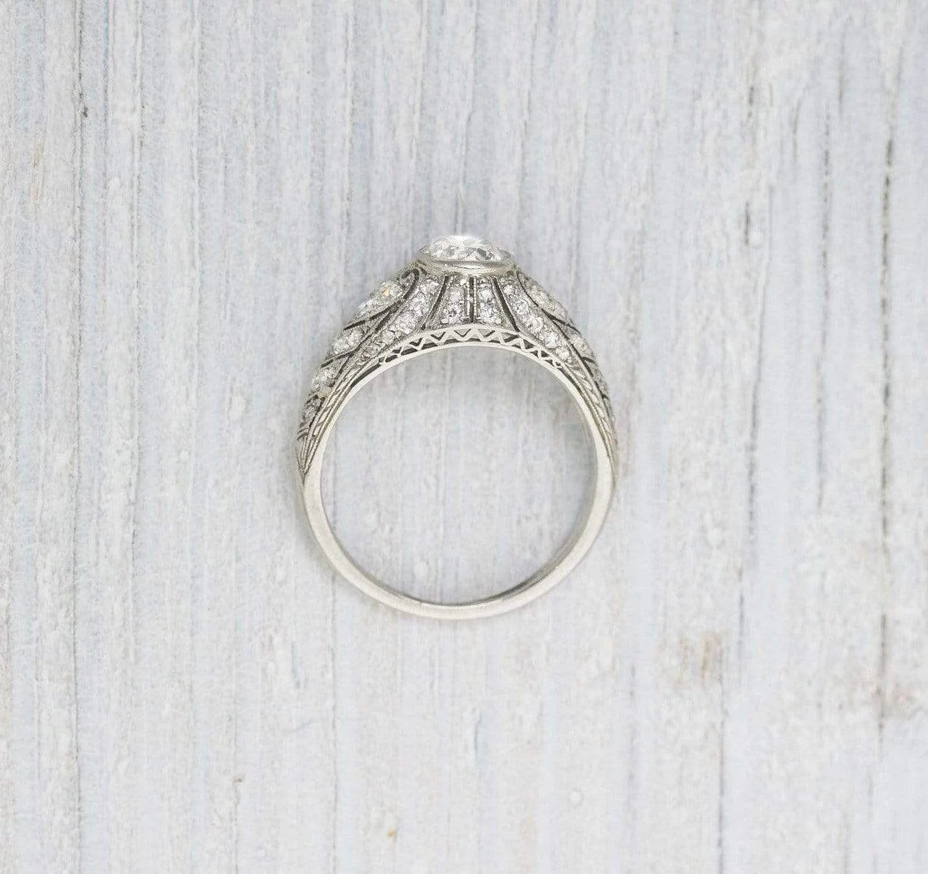 .80 Carat Vintage Engagement Ring - Image 4