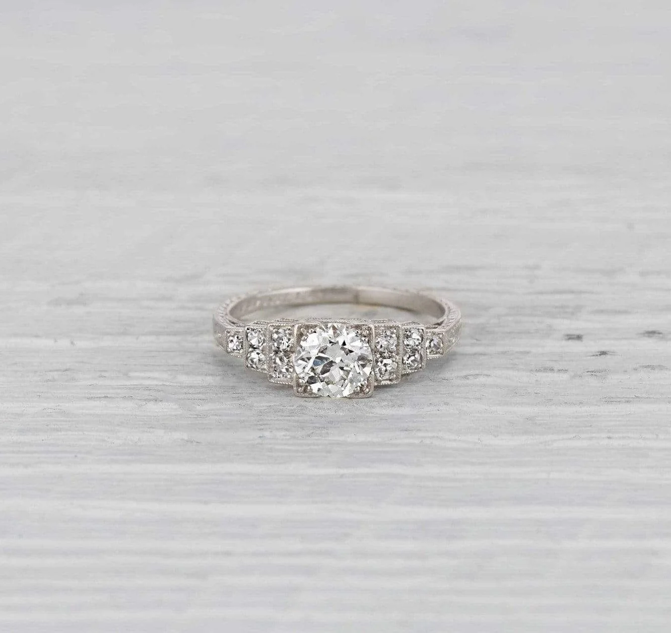 .85 Carat Art Deco Engagement Ring - Image 2