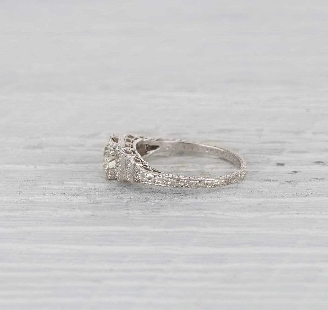 .85 Carat Art Deco Engagement Ring - Image 3