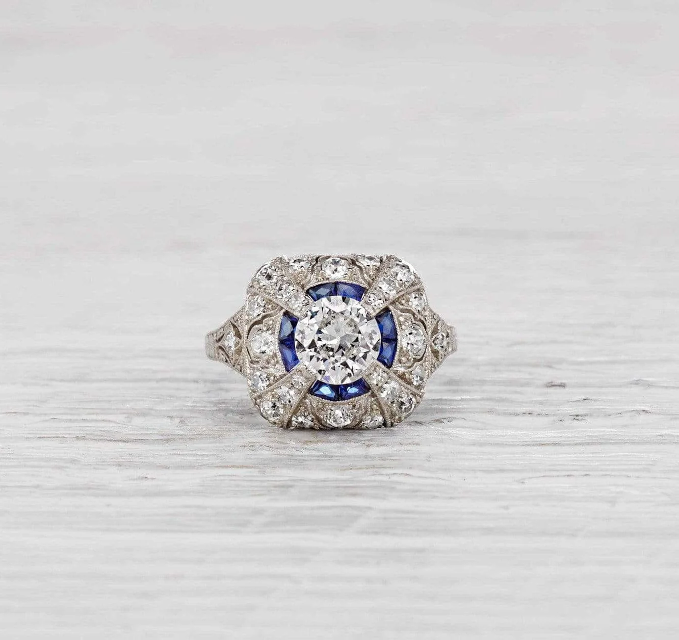 .85 Carat Edwardian Diamond Engagement Ring - Image 2