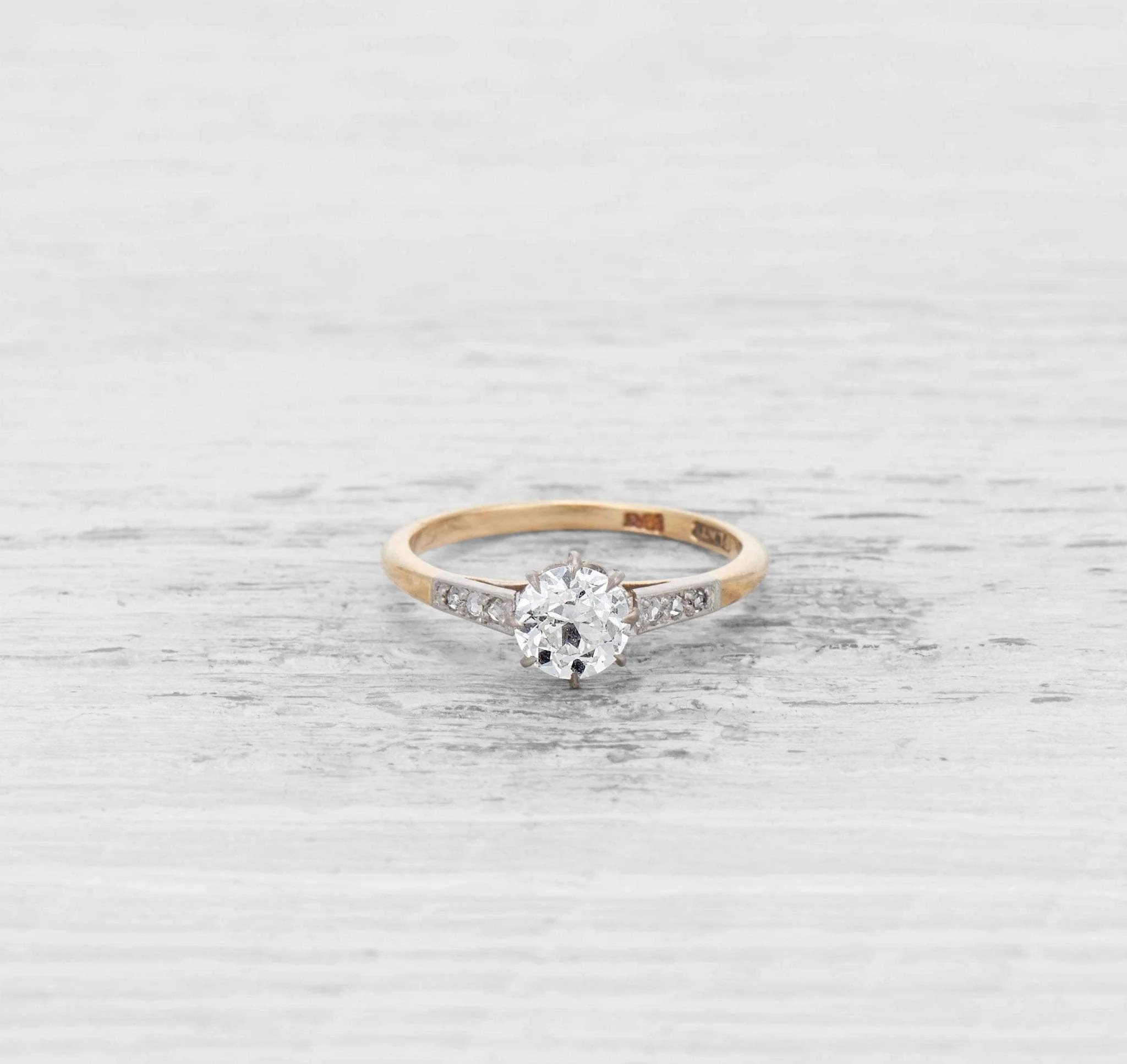 .86 CARAT EDWARDIAN DIAMOND ENGAGEMENT RING - Image 2